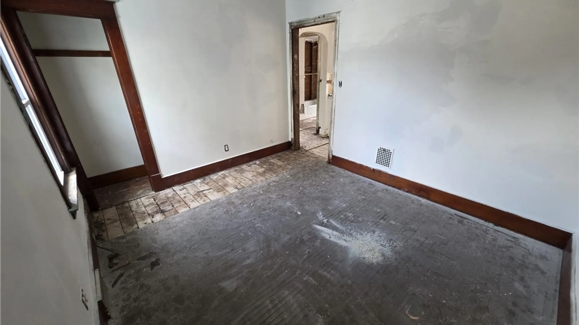 Property at 543 25th Street, Niagara Falls, NY 14301 12