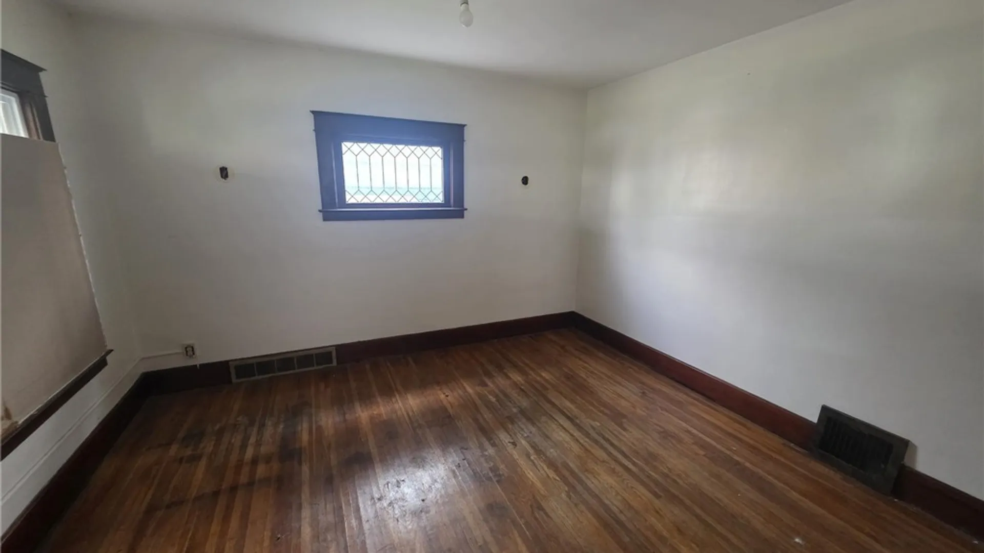 Property at 543 25th Street, Niagara Falls, NY 14301 2