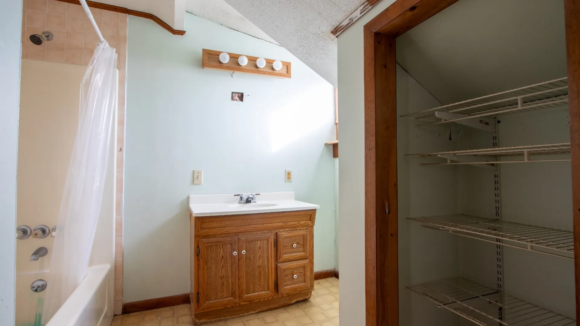 Property at 269 Pennsylvania Ave, Hancock, NY 13783 16