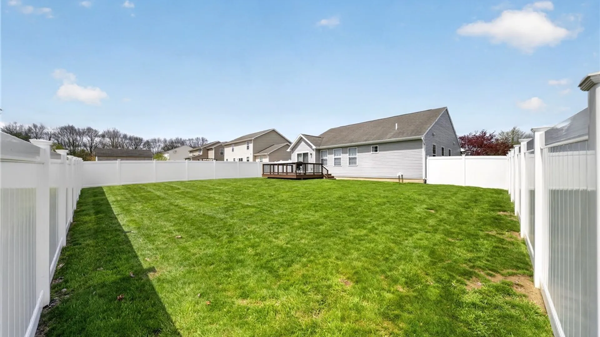 Property at 5472 Alfreton Drive, Clay, NY 13041 6