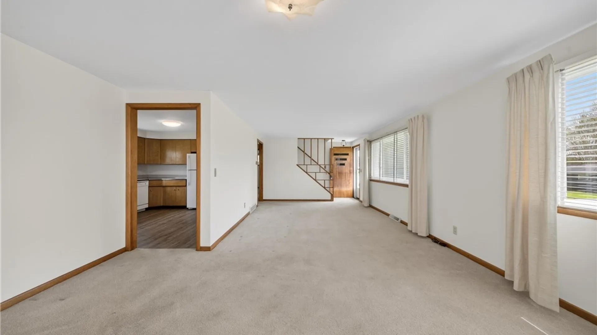 Property at 203 Chestnut Heights Drive, Salina, NY 13088 15