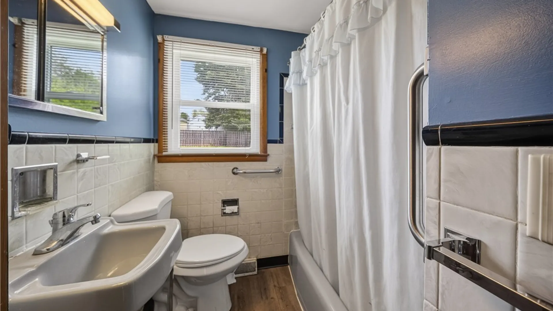 Property at 203 Chestnut Heights Drive, Salina, NY 13088 22