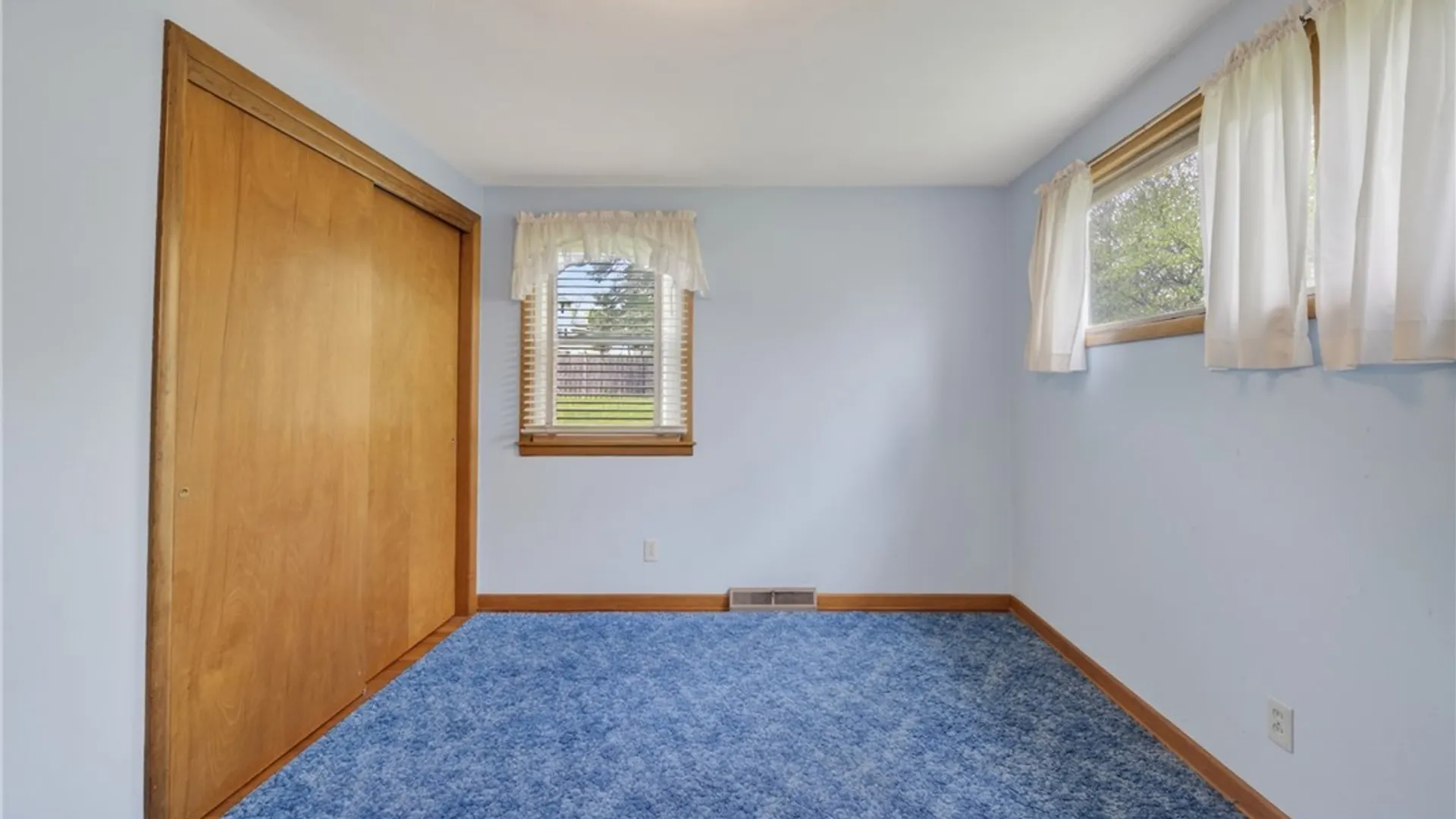 Property at 203 Chestnut Heights Drive, Salina, NY 13088 23