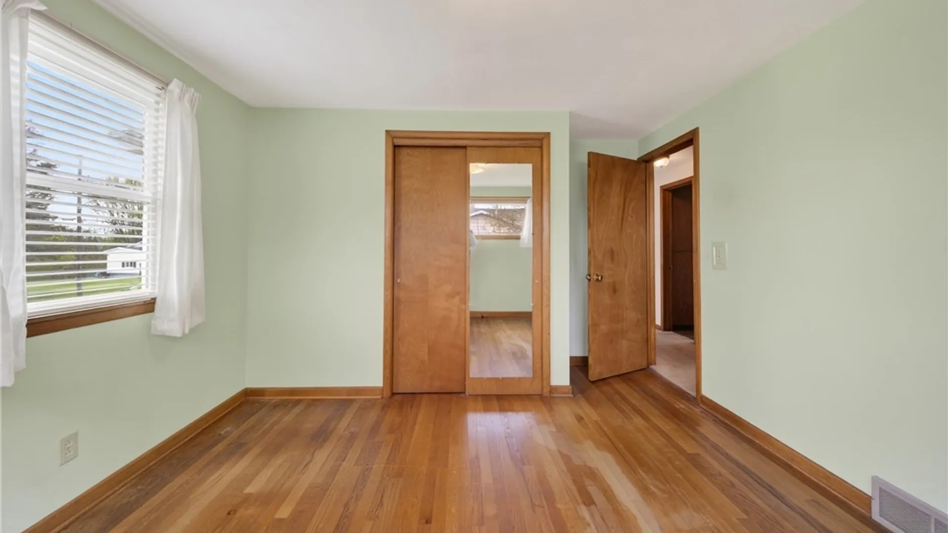 Property at 203 Chestnut Heights Drive, Salina, NY 13088 26