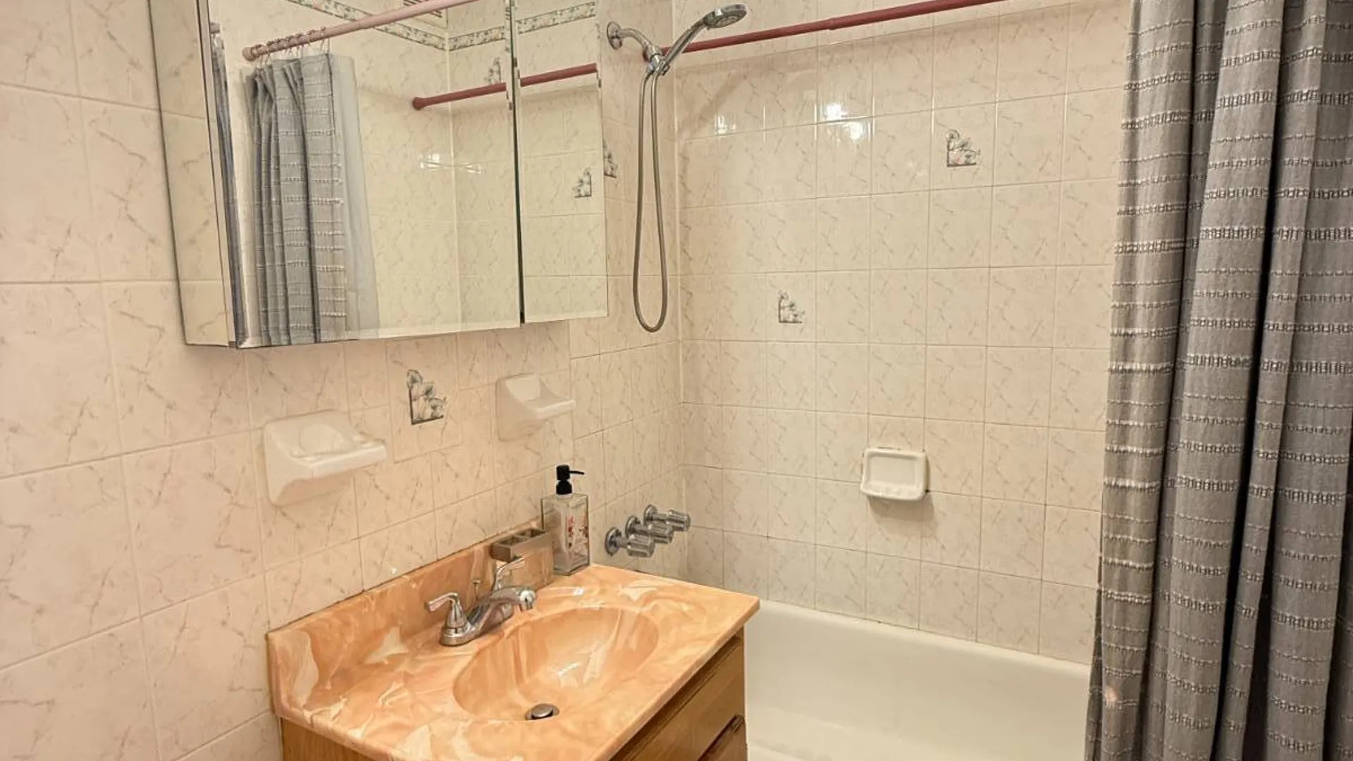 Property at 1580 East 18th Street, Brooklyn, NY 11230 8