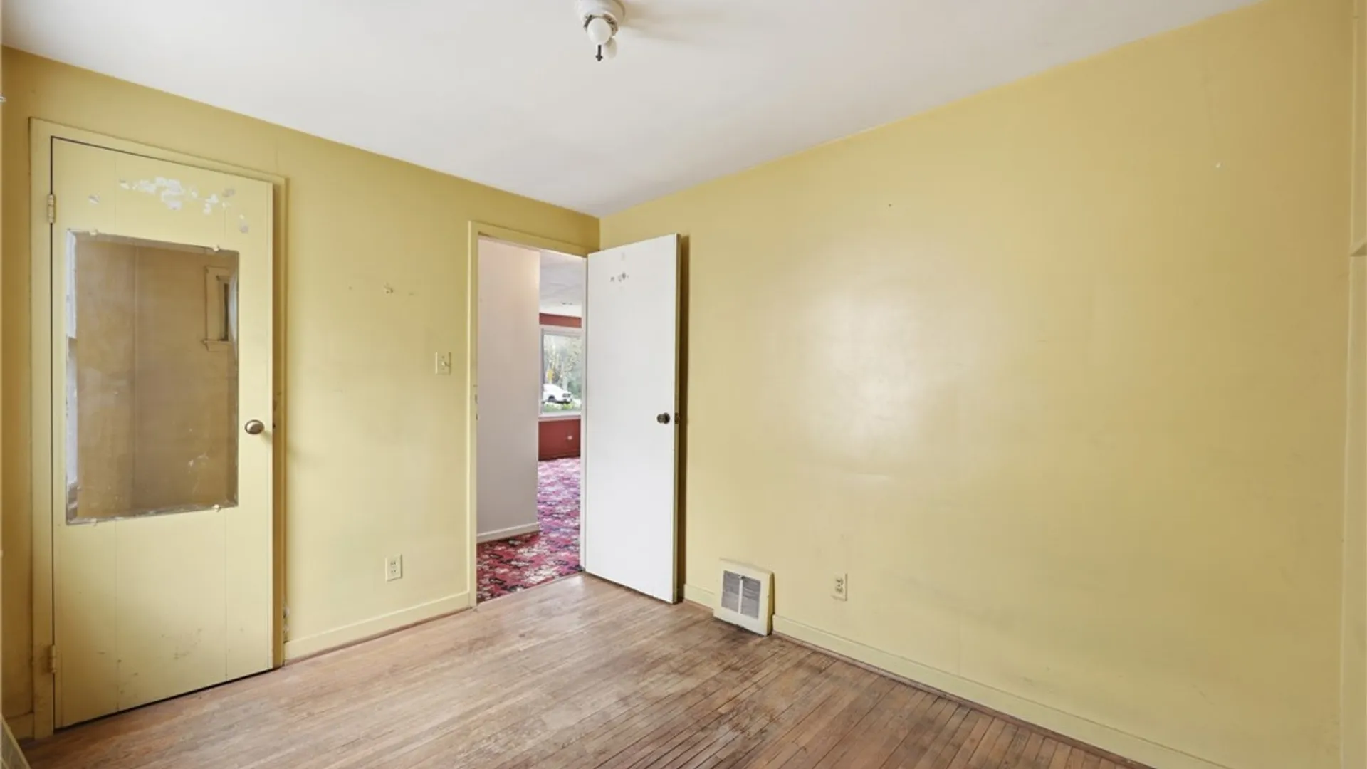 Property at 136 Tyler Street, Buffalo, NY 14214 15