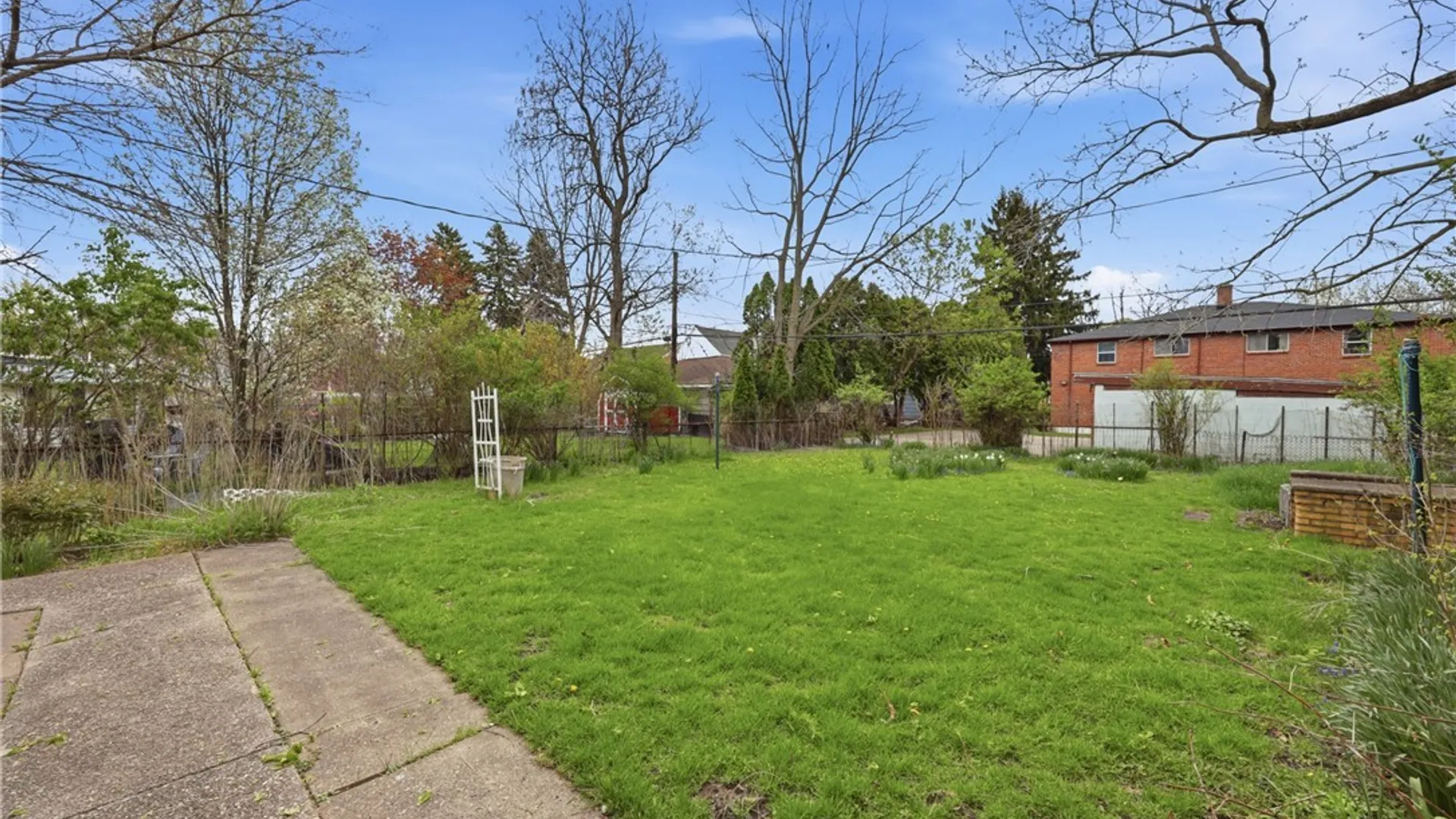 Property at 136 Tyler Street, Buffalo, NY 14214 25