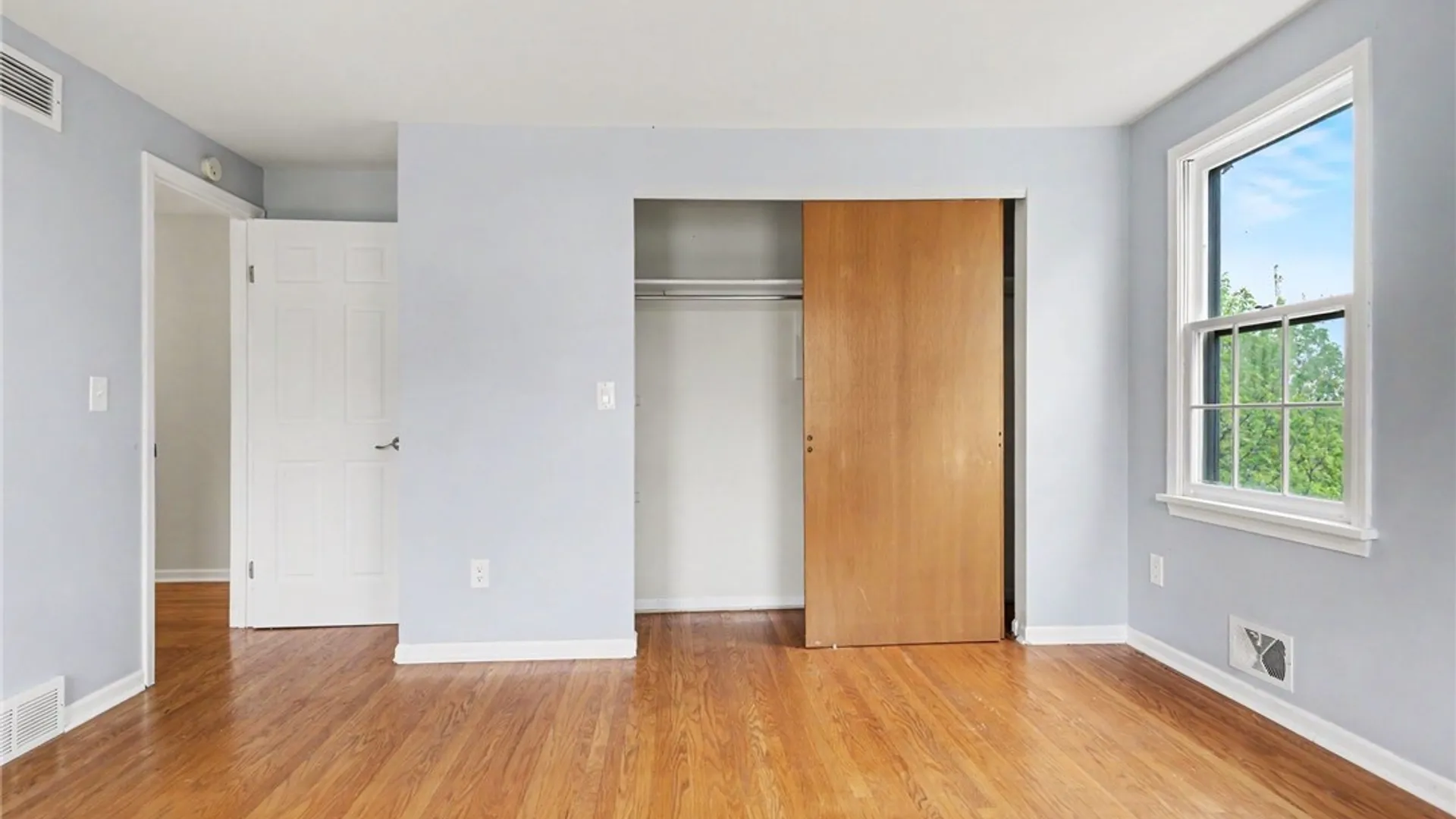 Property at 51 Selborne Chase, Perinton, NY 14450 25