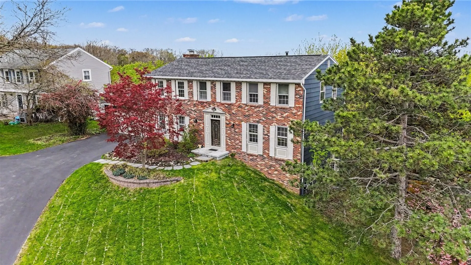 Property at 51 Selborne Chase, Perinton, NY 14450 35