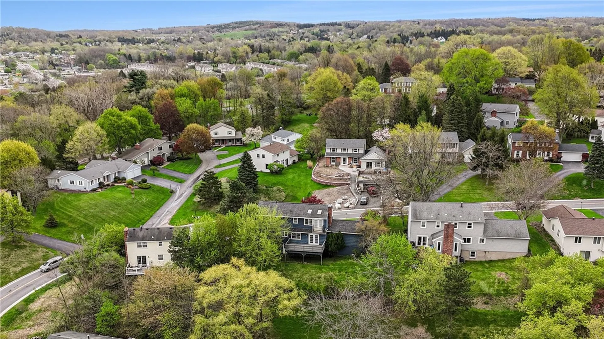 Property at 51 Selborne Chase, Perinton, NY 14450 38