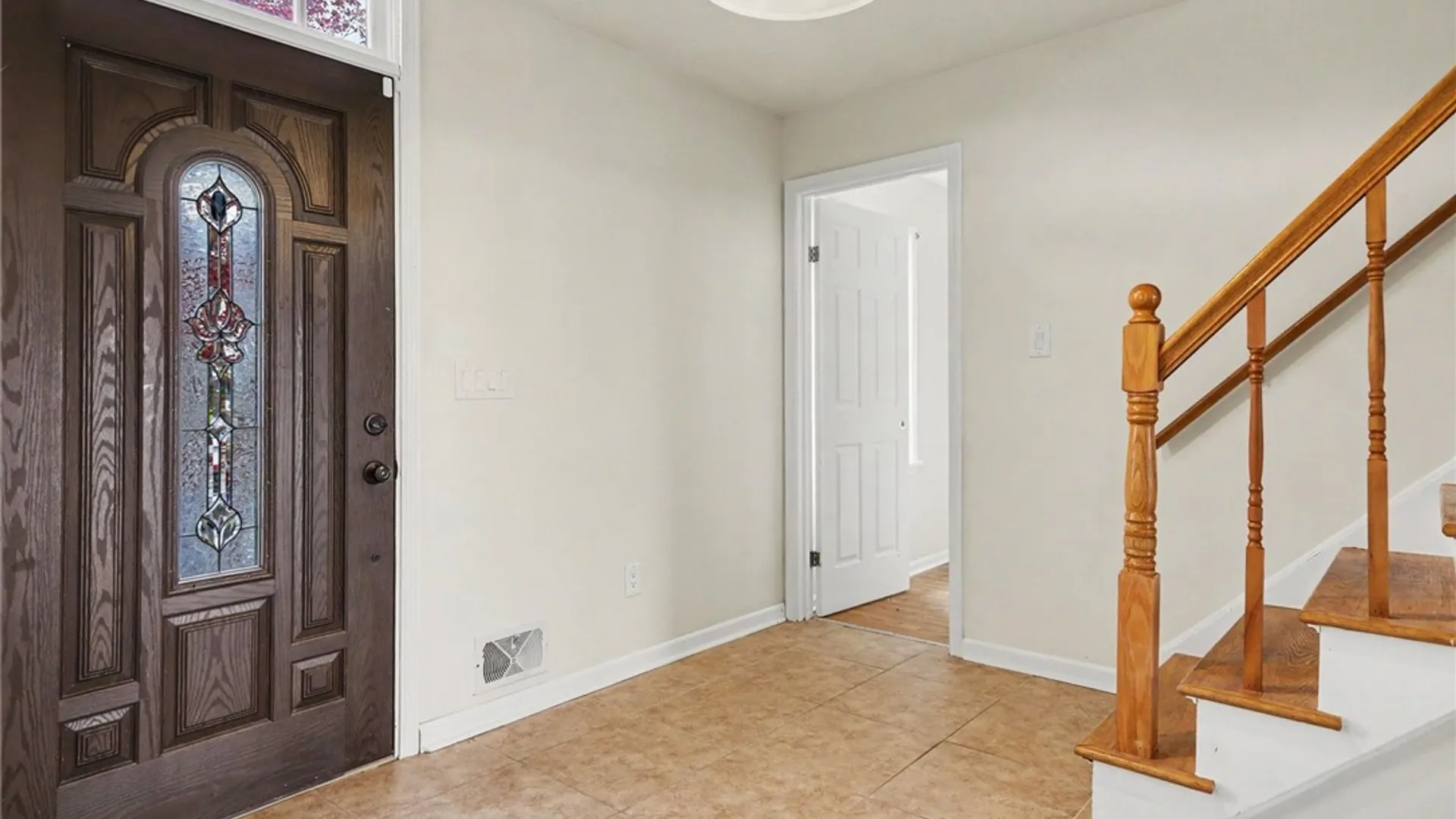 Property at 51 Selborne Chase, Perinton, NY 14450 5