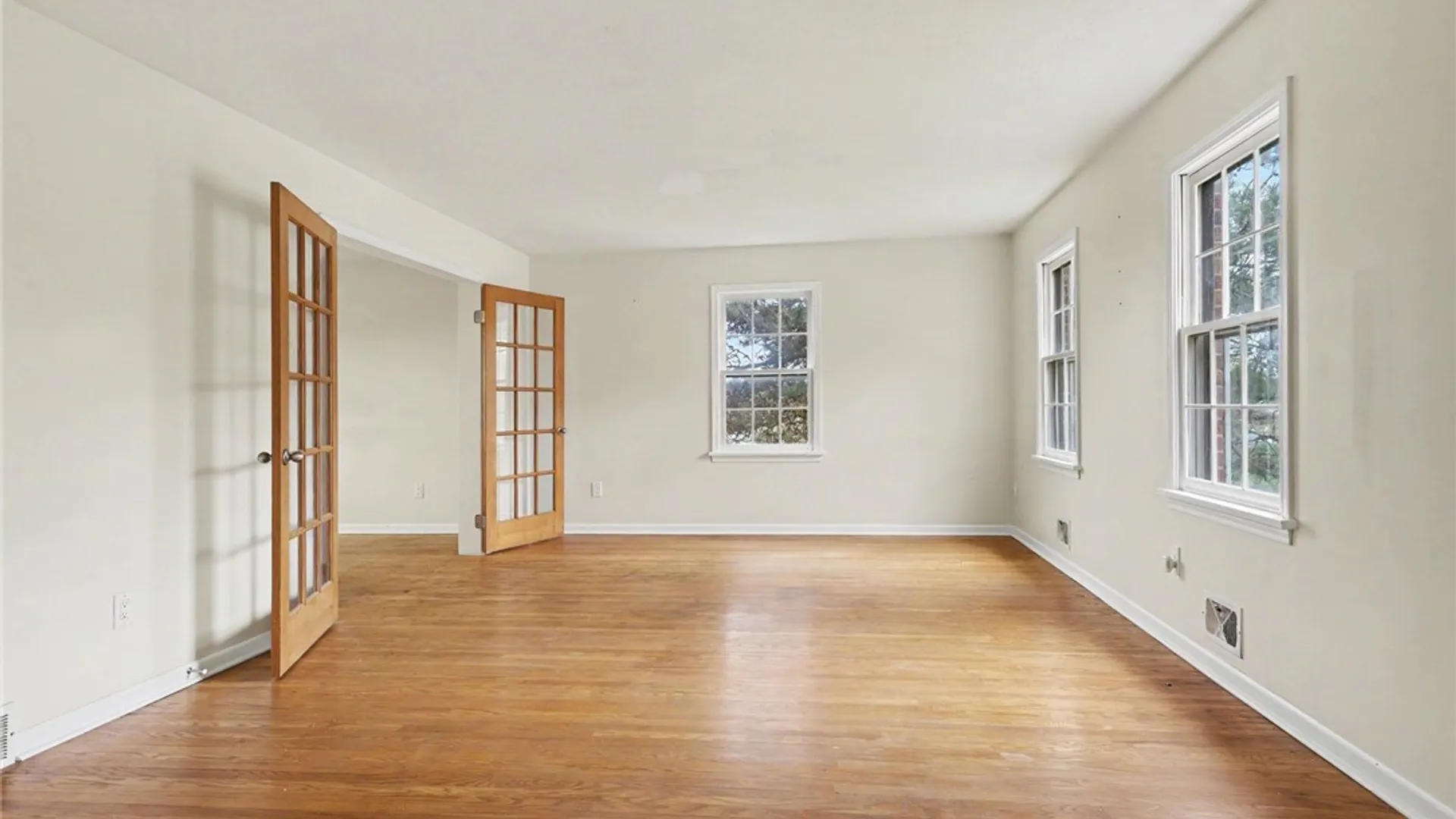 Property at 51 Selborne Chase, Perinton, NY 14450 7