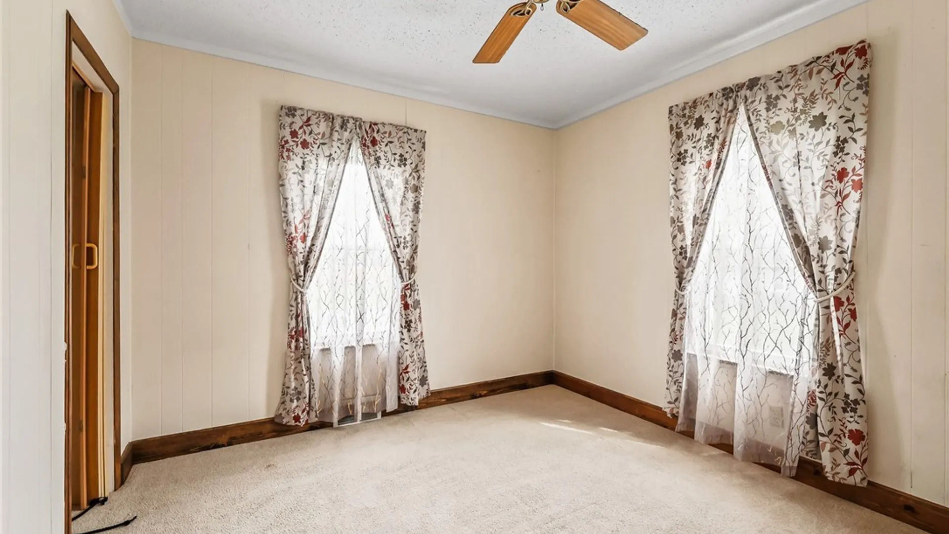 Property at 121 60th Street, Niagara Falls, NY 14304 23