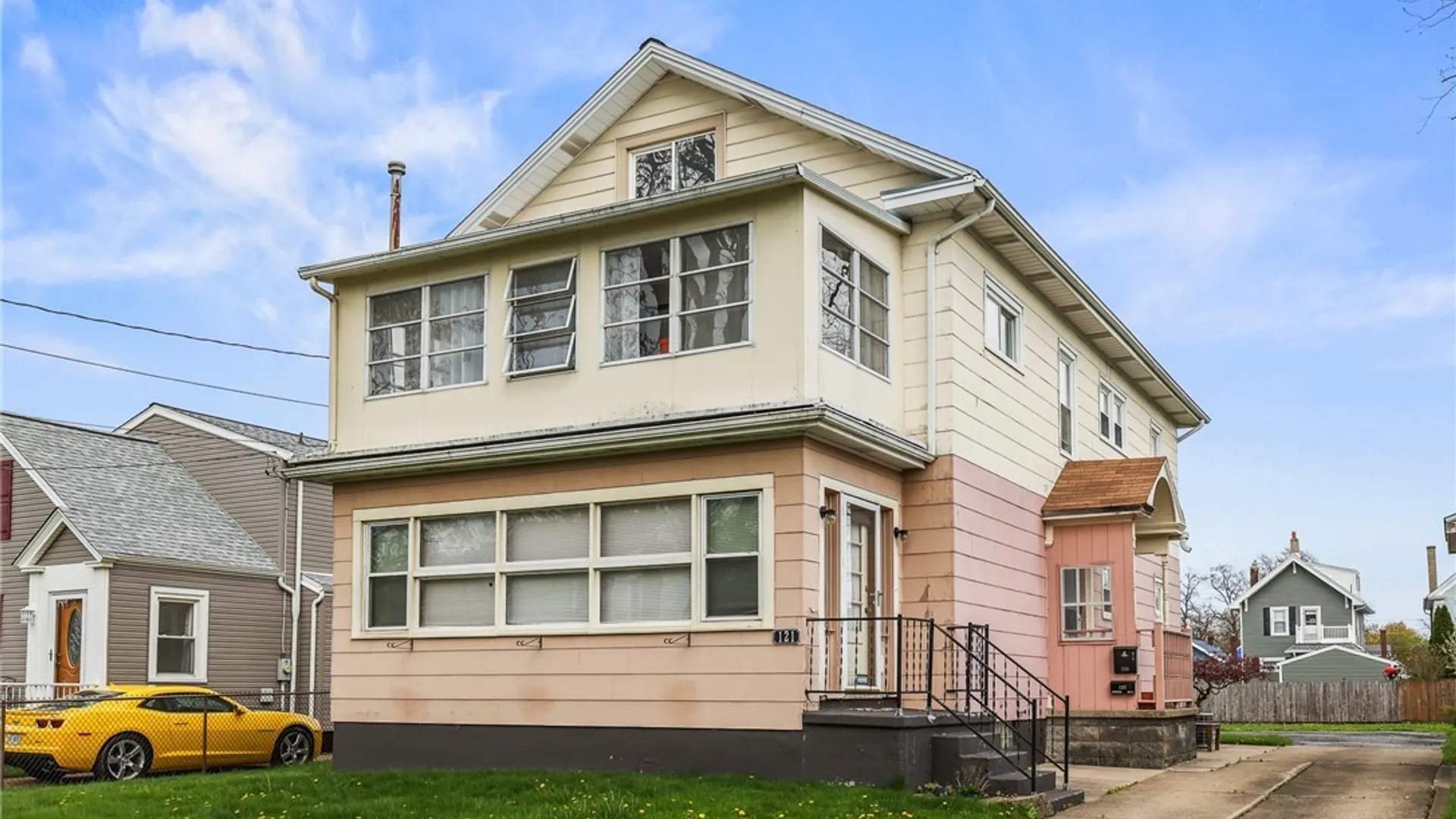 Property at 121 60th Street, Niagara Falls, NY 14304 3