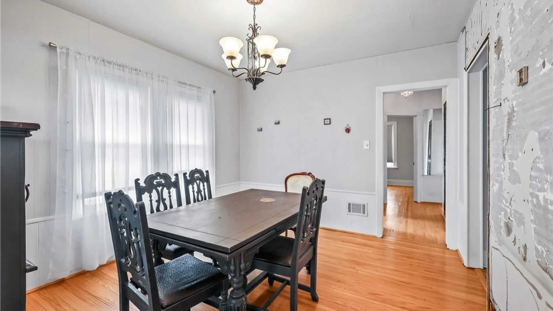 Property at 121 60th Street, Niagara Falls, NY 14304 32