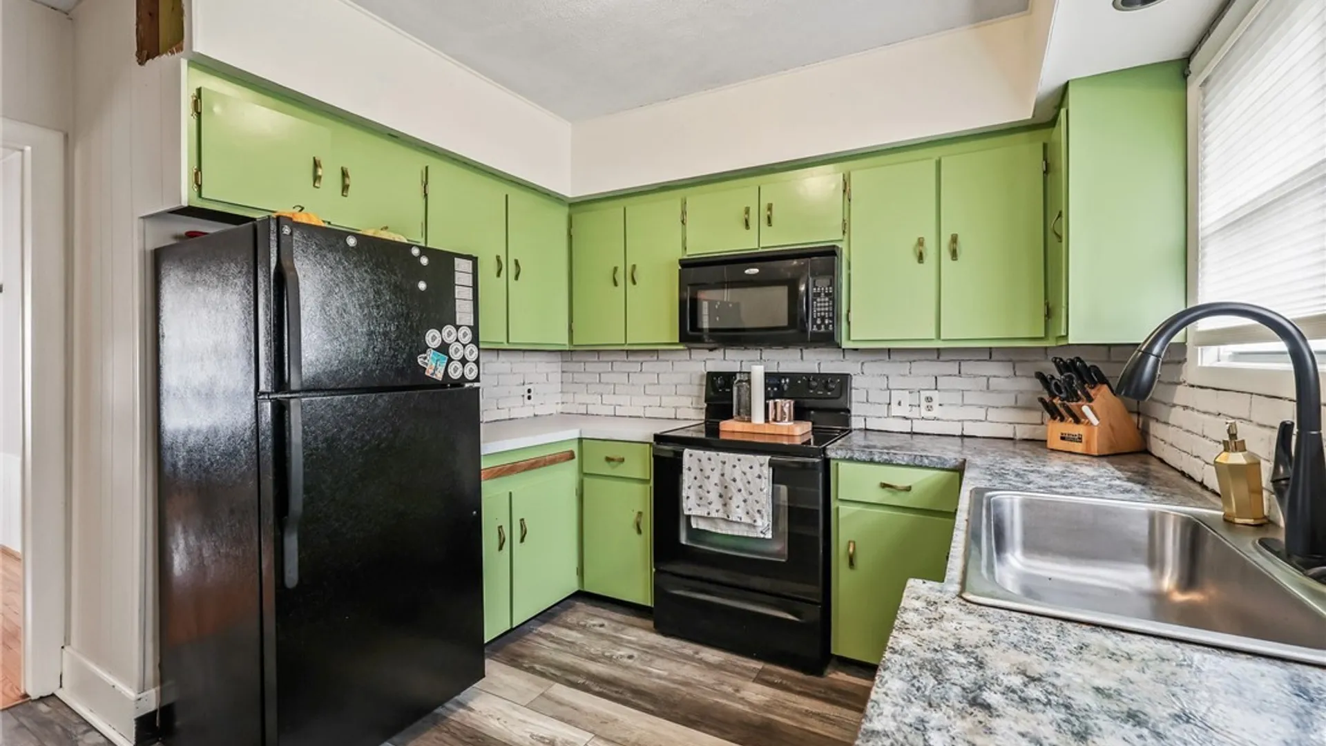 Property at 121 60th Street, Niagara Falls, NY 14304 36