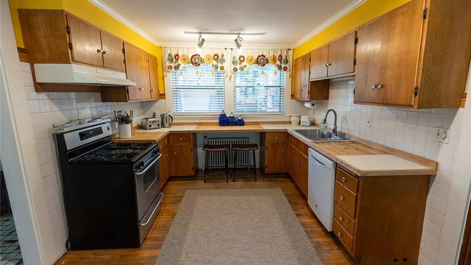 Property at 849 Maryland Avenue, Syracuse, NY 13210 14
