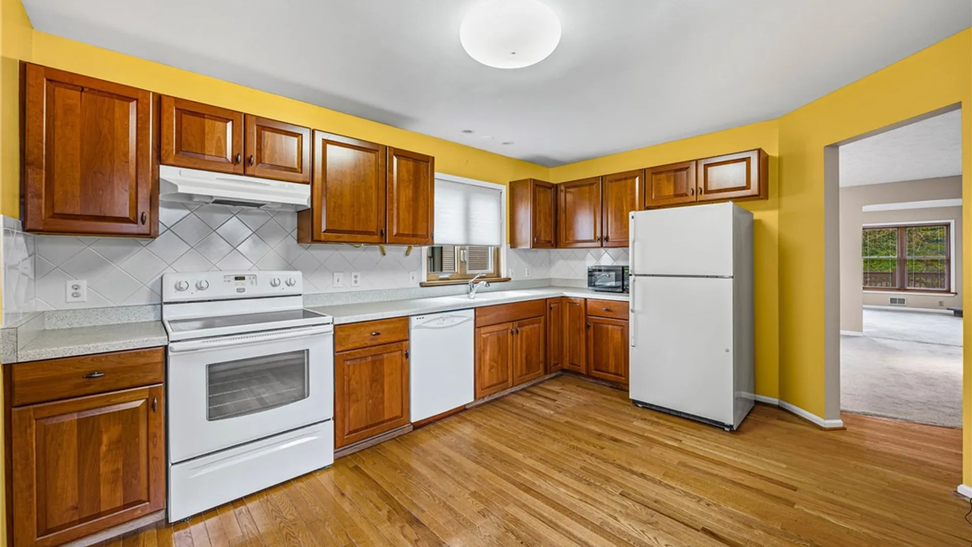 Property at 7 Midlakes Drive, Canandaigua City, NY 14424 11
