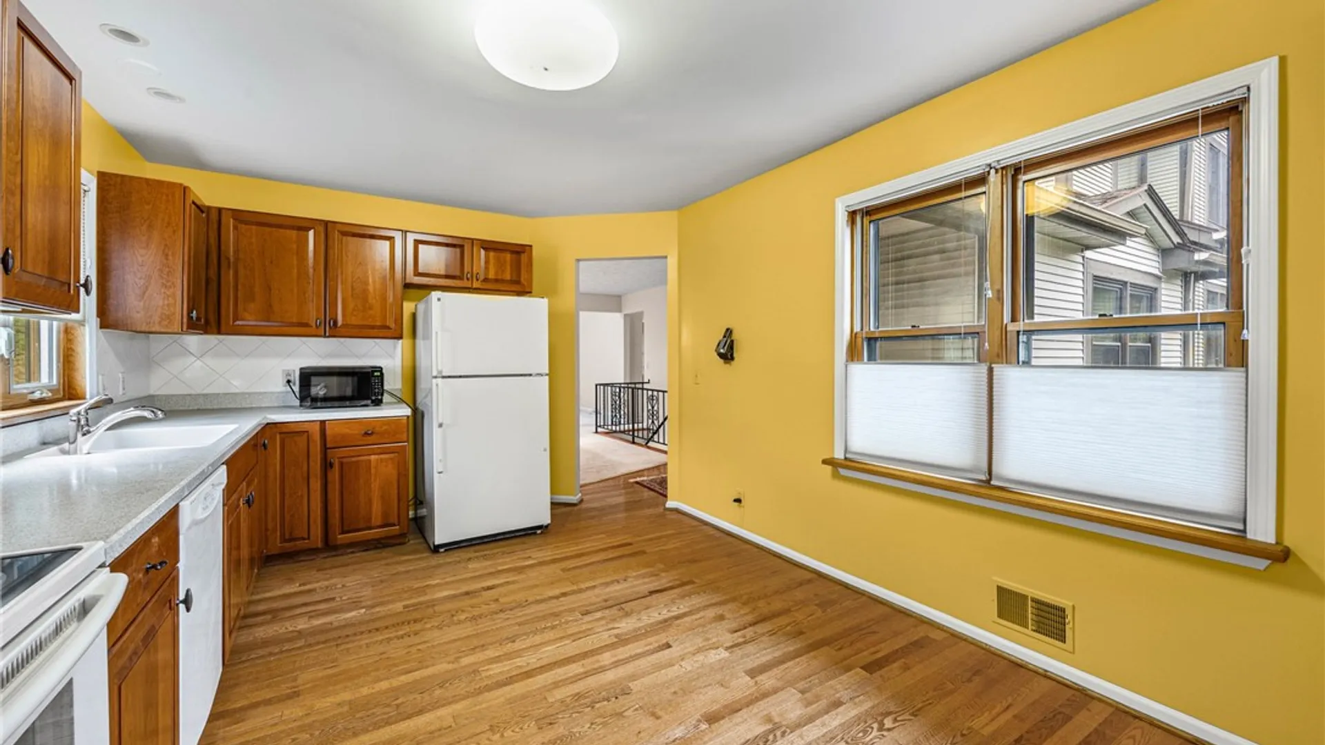 Property at 7 Midlakes Drive, Canandaigua City, NY 14424 12