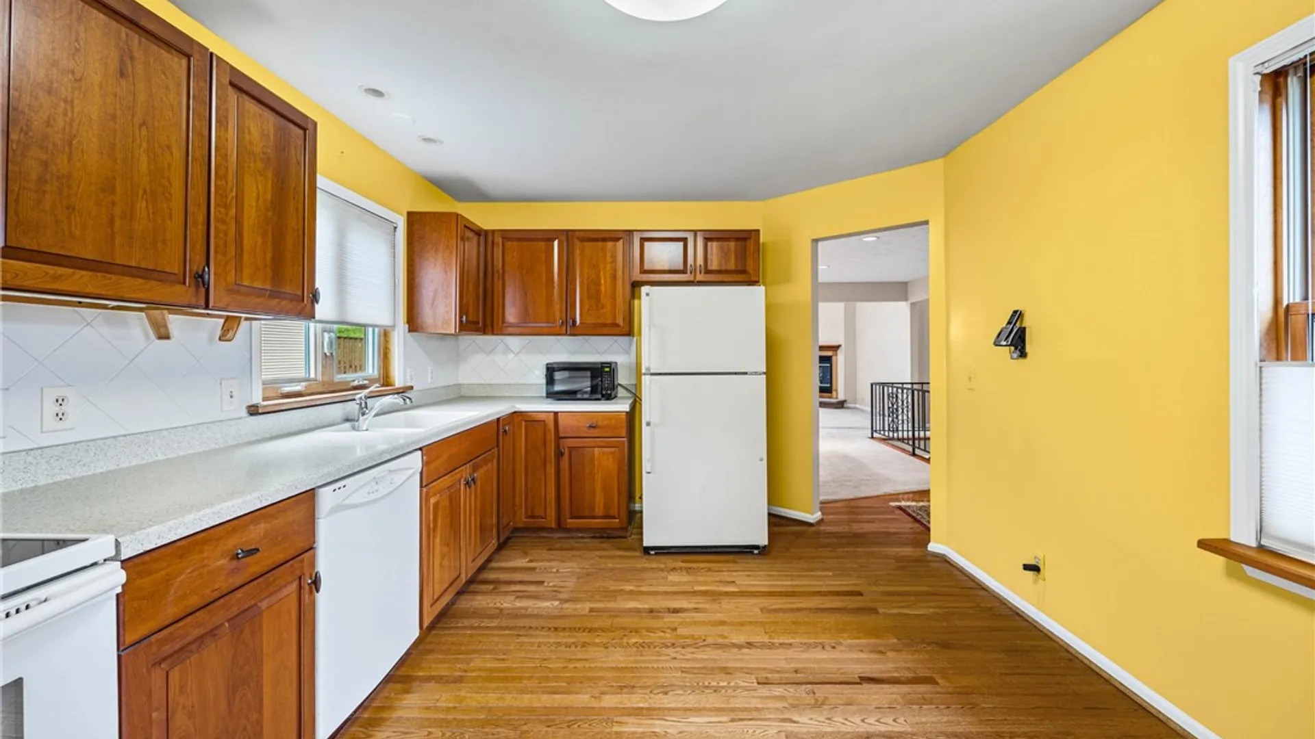 Property at 7 Midlakes Drive, Canandaigua City, NY 14424 13