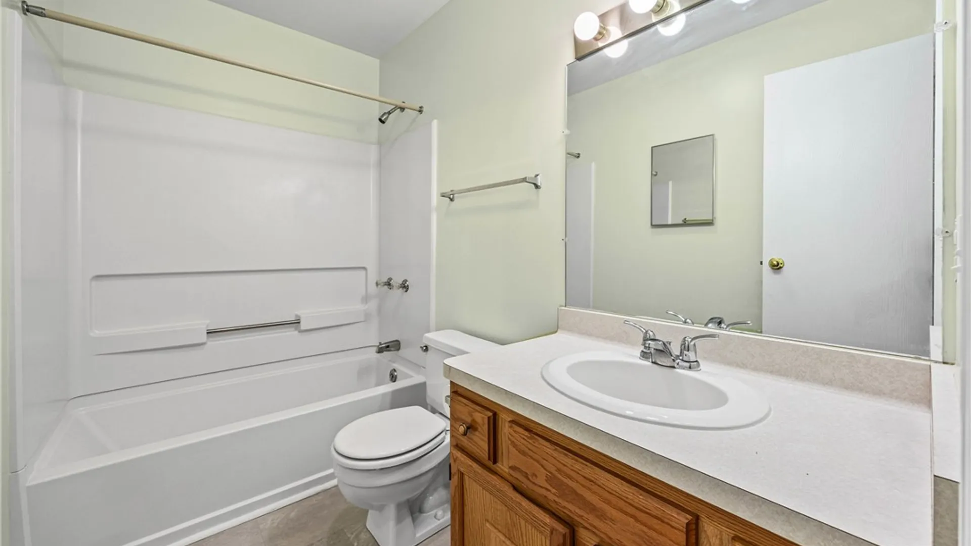 Property at 7 Midlakes Drive, Canandaigua City, NY 14424 16