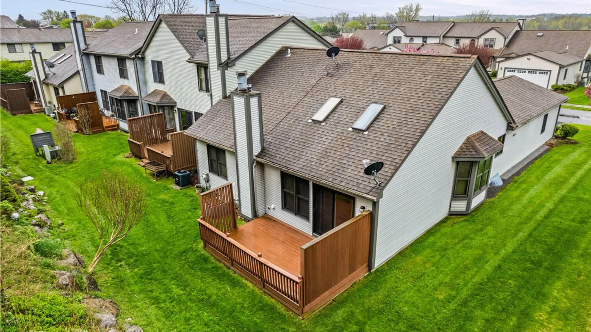 Property at 7 Midlakes Drive, Canandaigua City, NY 14424 32