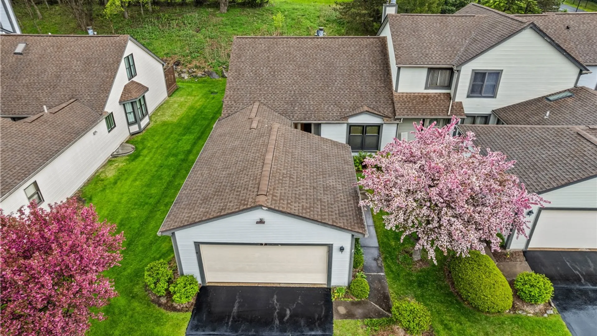 Property at 7 Midlakes Drive, Canandaigua City, NY 14424 34