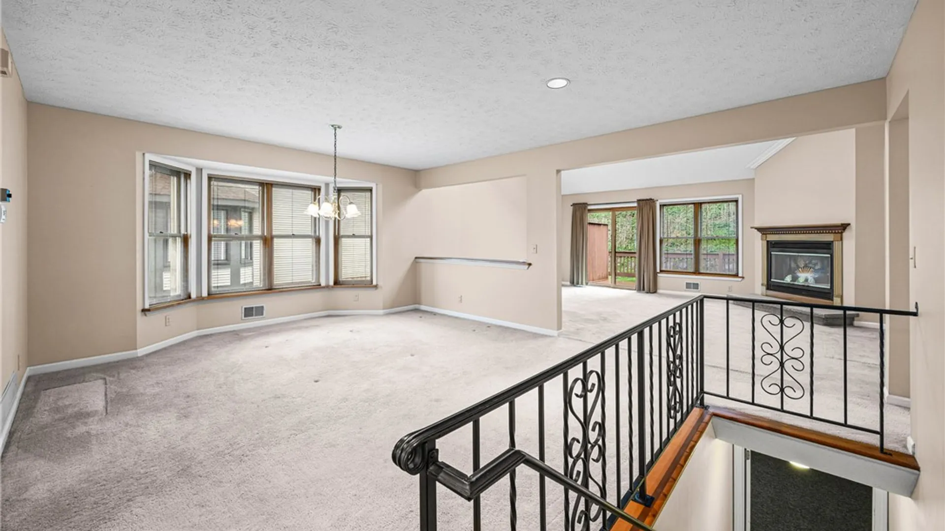 Property at 7 Midlakes Drive, Canandaigua City, NY 14424 5