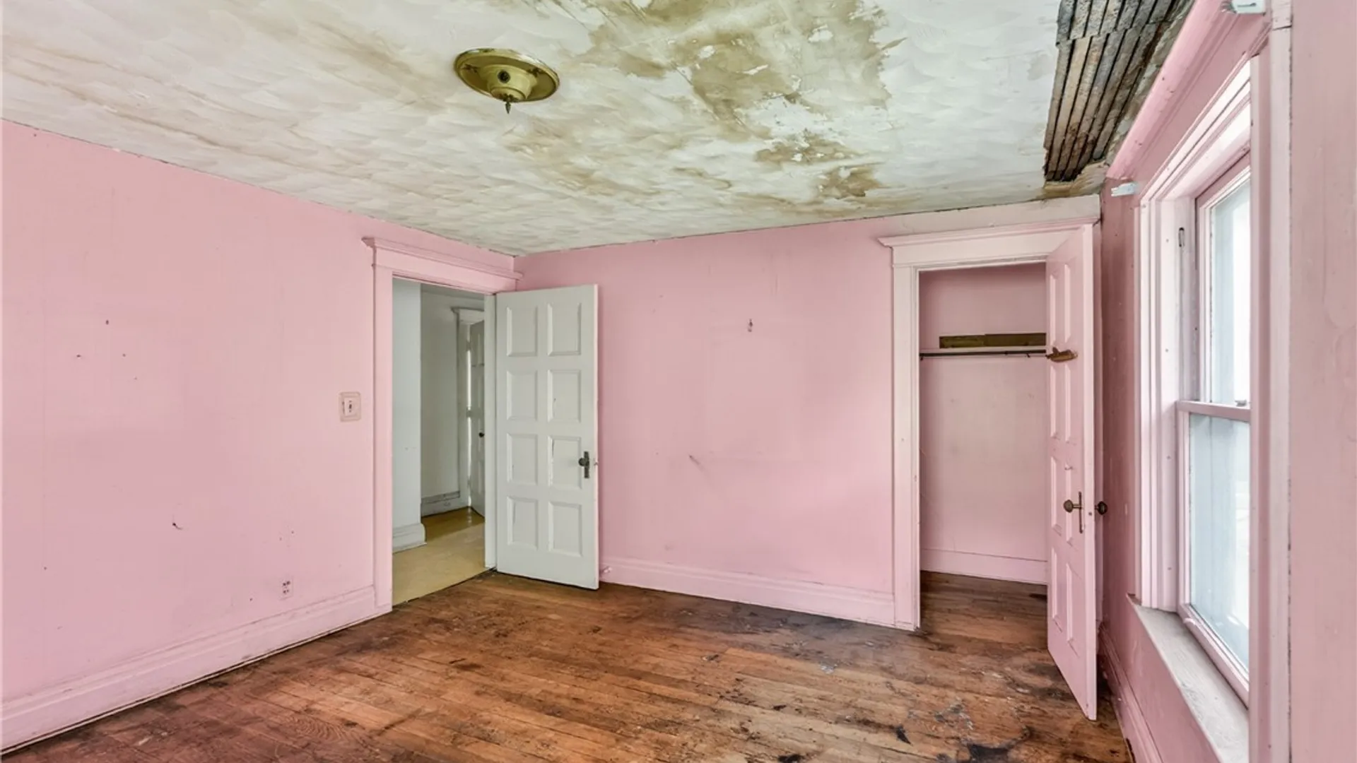 Property at 1430 Oneida Street, Utica, NY 13501 35