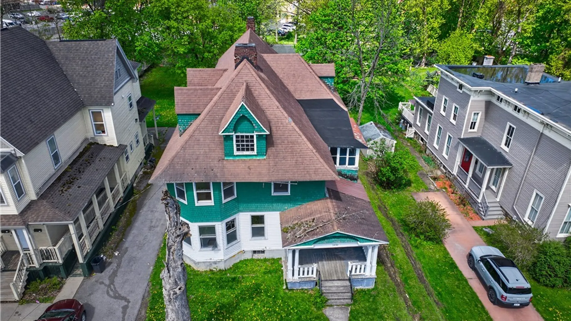 Property at 1430 Oneida Street, Utica, NY 13501 4