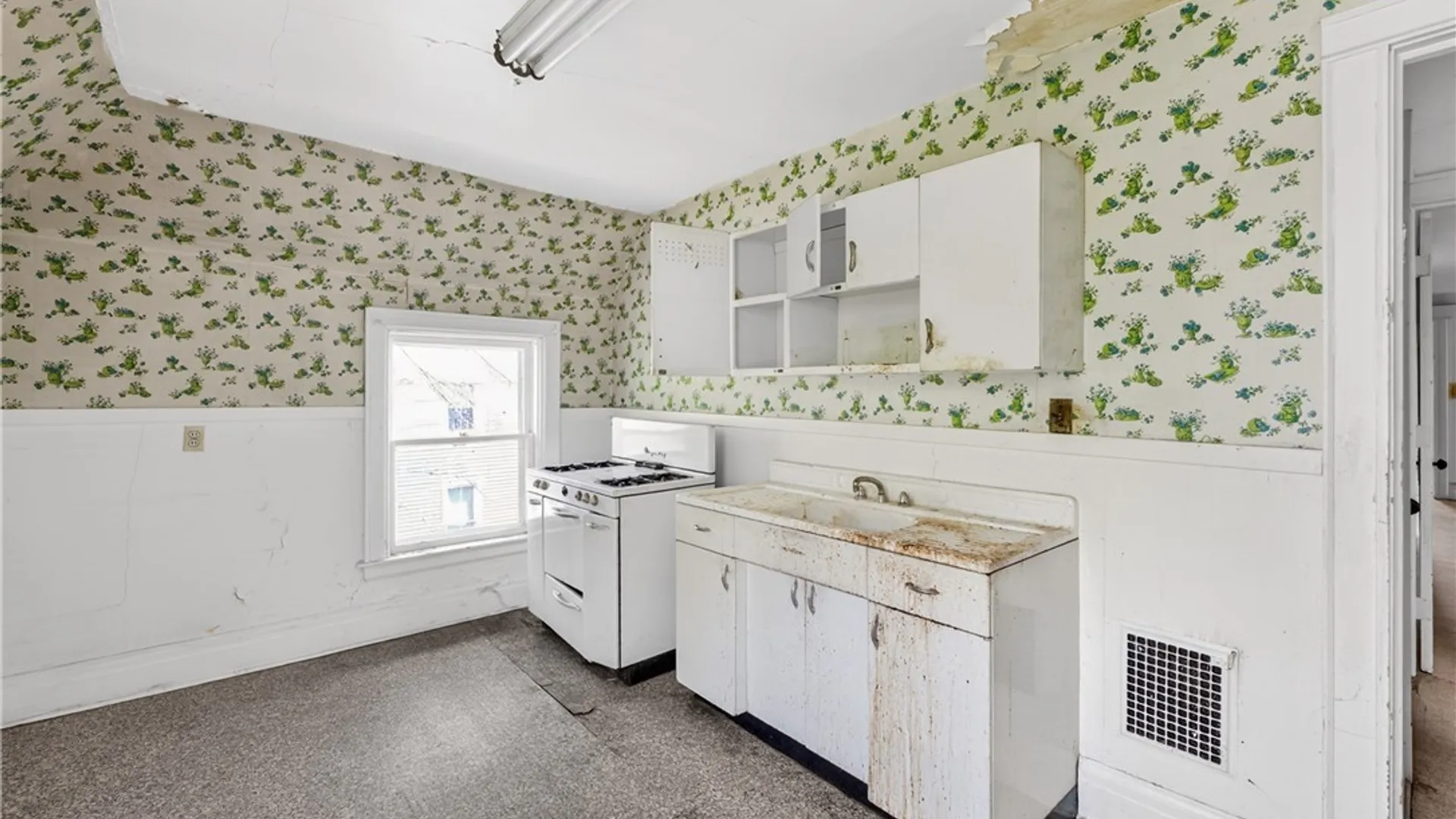 Property at 1430 Oneida Street, Utica, NY 13501 42