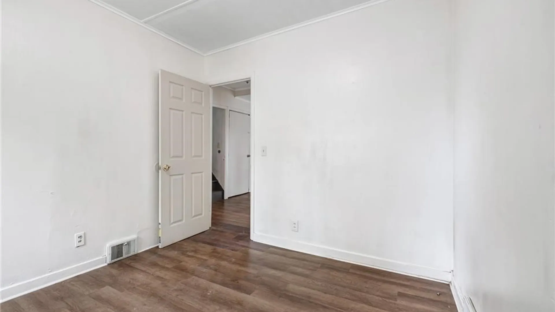 Property at 235 Courtland Avenue, Buffalo, NY 14215 16
