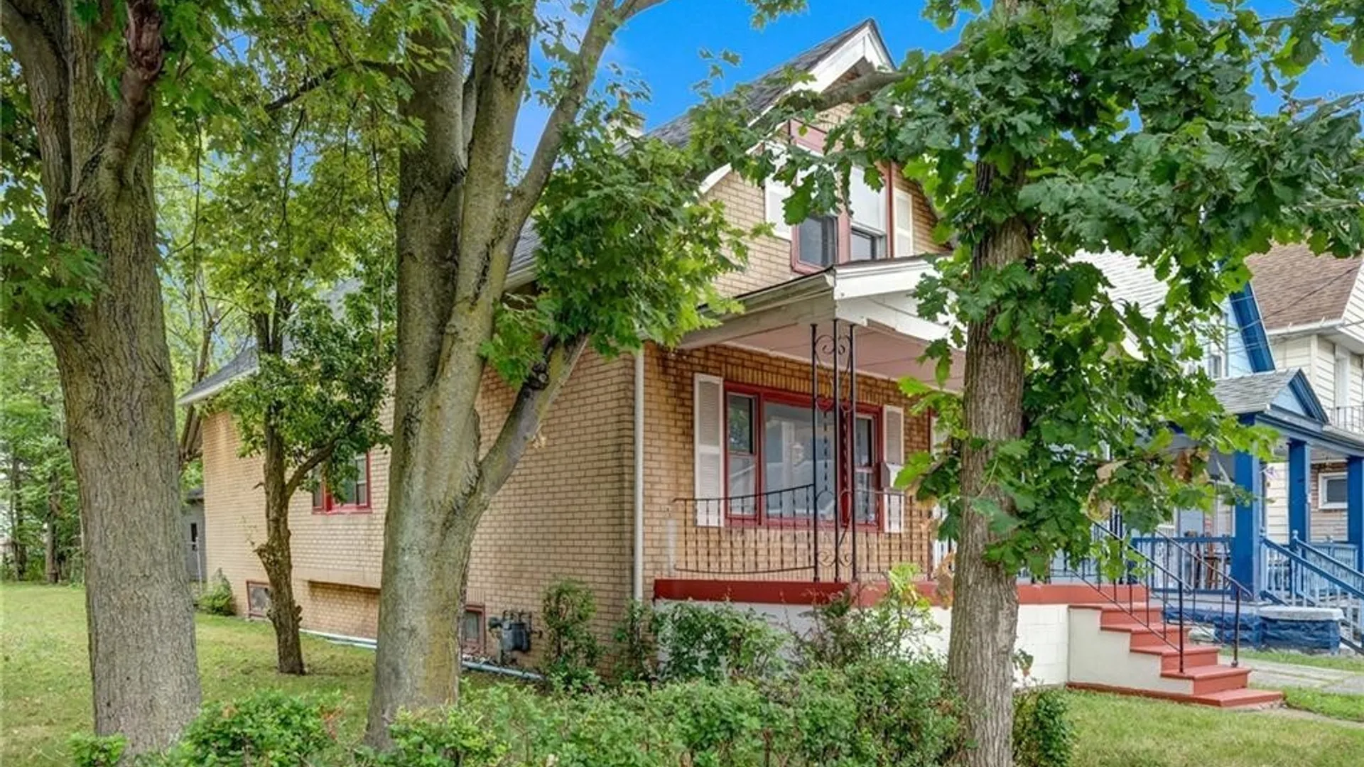 Property at 235 Courtland Avenue, Buffalo, NY 14215 3
