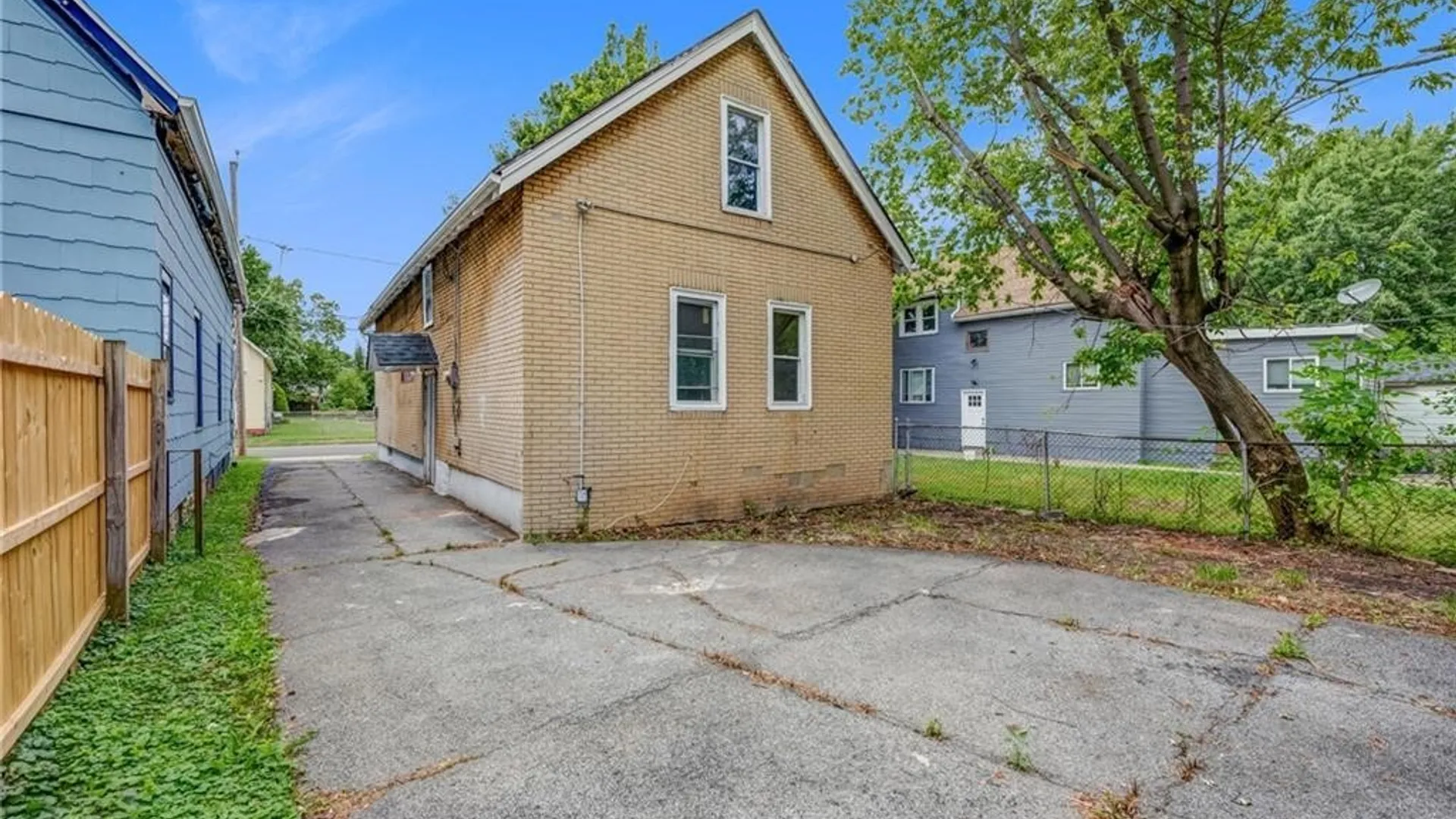 Property at 235 Courtland Avenue, Buffalo, NY 14215 36