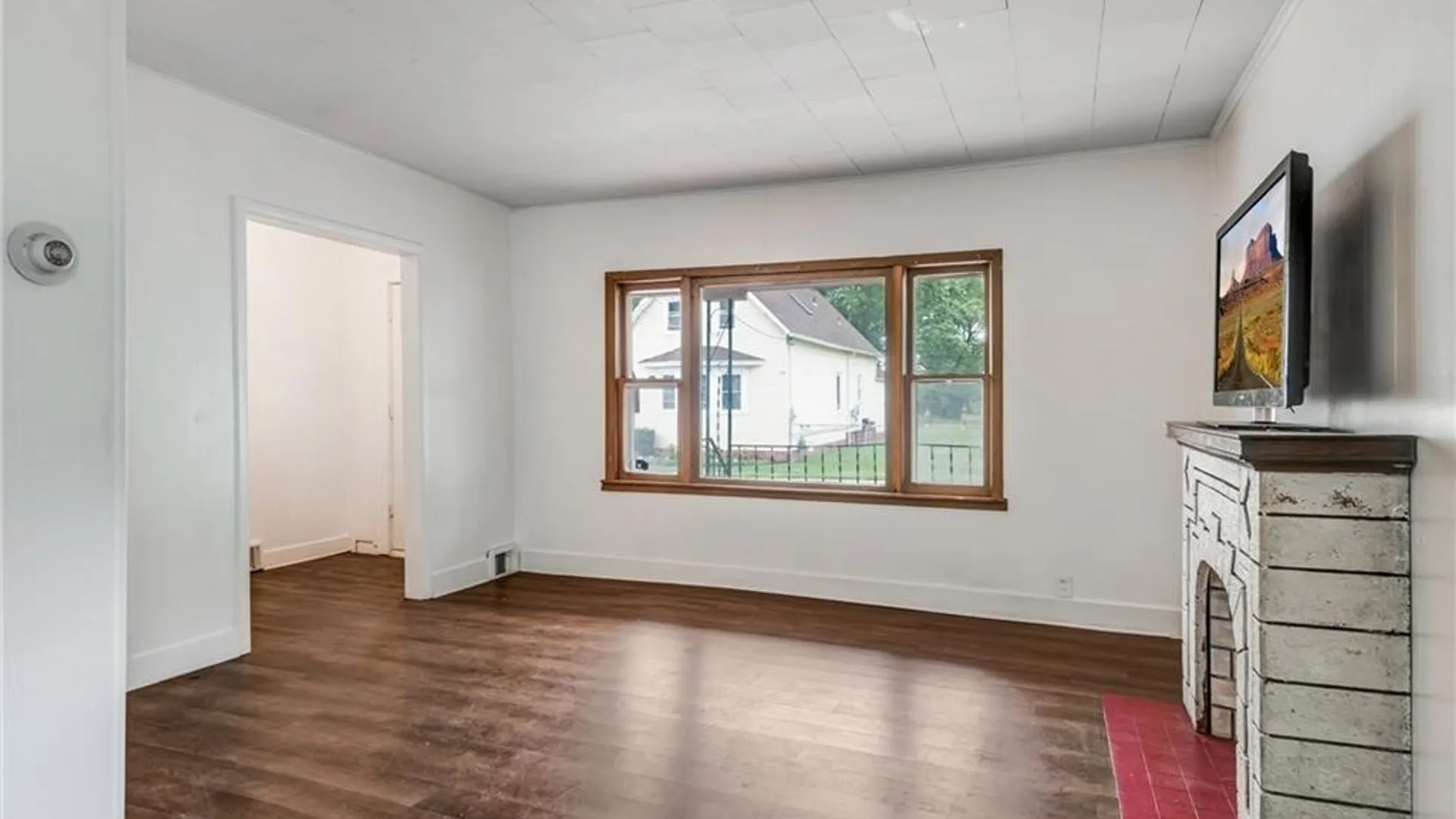 Property at 235 Courtland Avenue, Buffalo, NY 14215 9