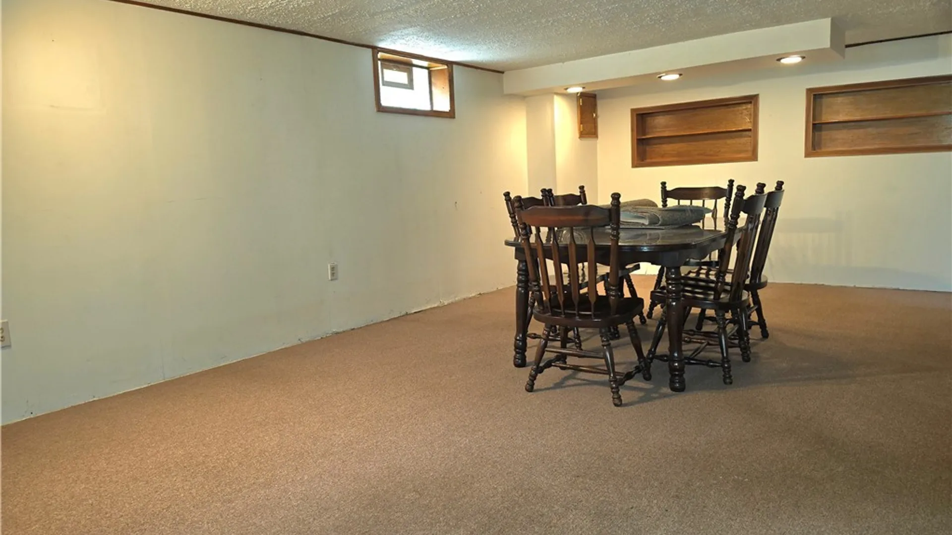 Property at 160 Weyand Avenue, Buffalo, NY 14210 16