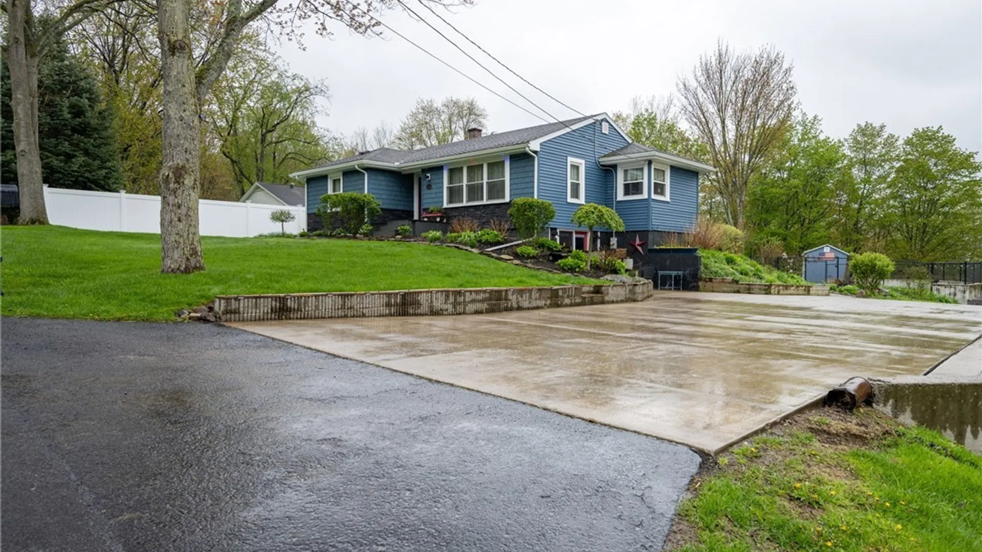 Property at 8766 Violet Parkway, Eden, NY 14057 6