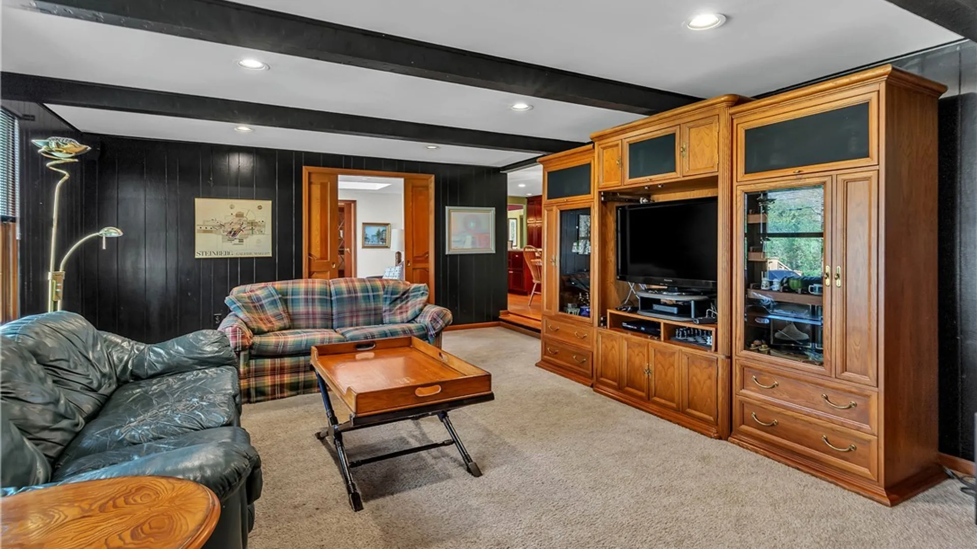 Property at 26 Heritage Rd W, Amherst, NY 14221 11