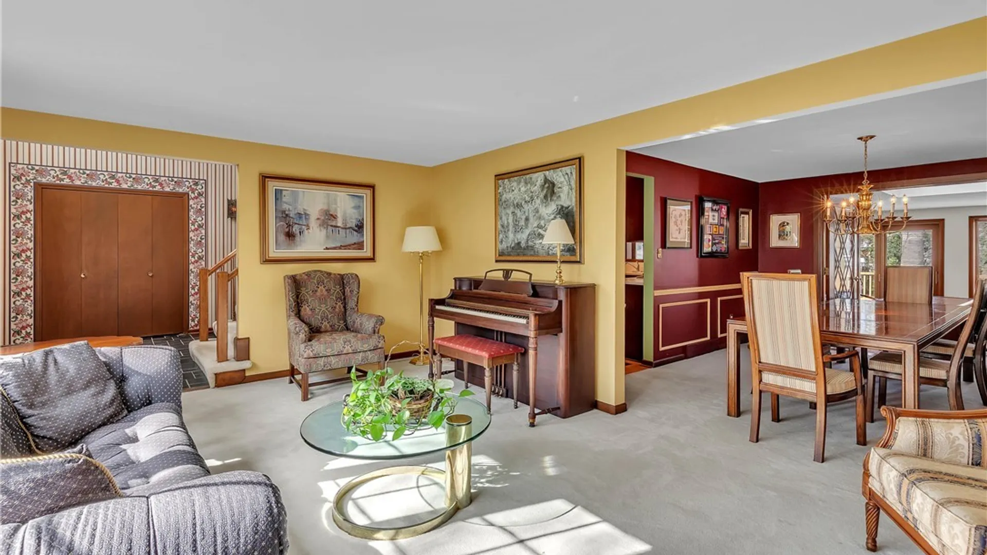 Property at 26 Heritage Rd W, Amherst, NY 14221 19