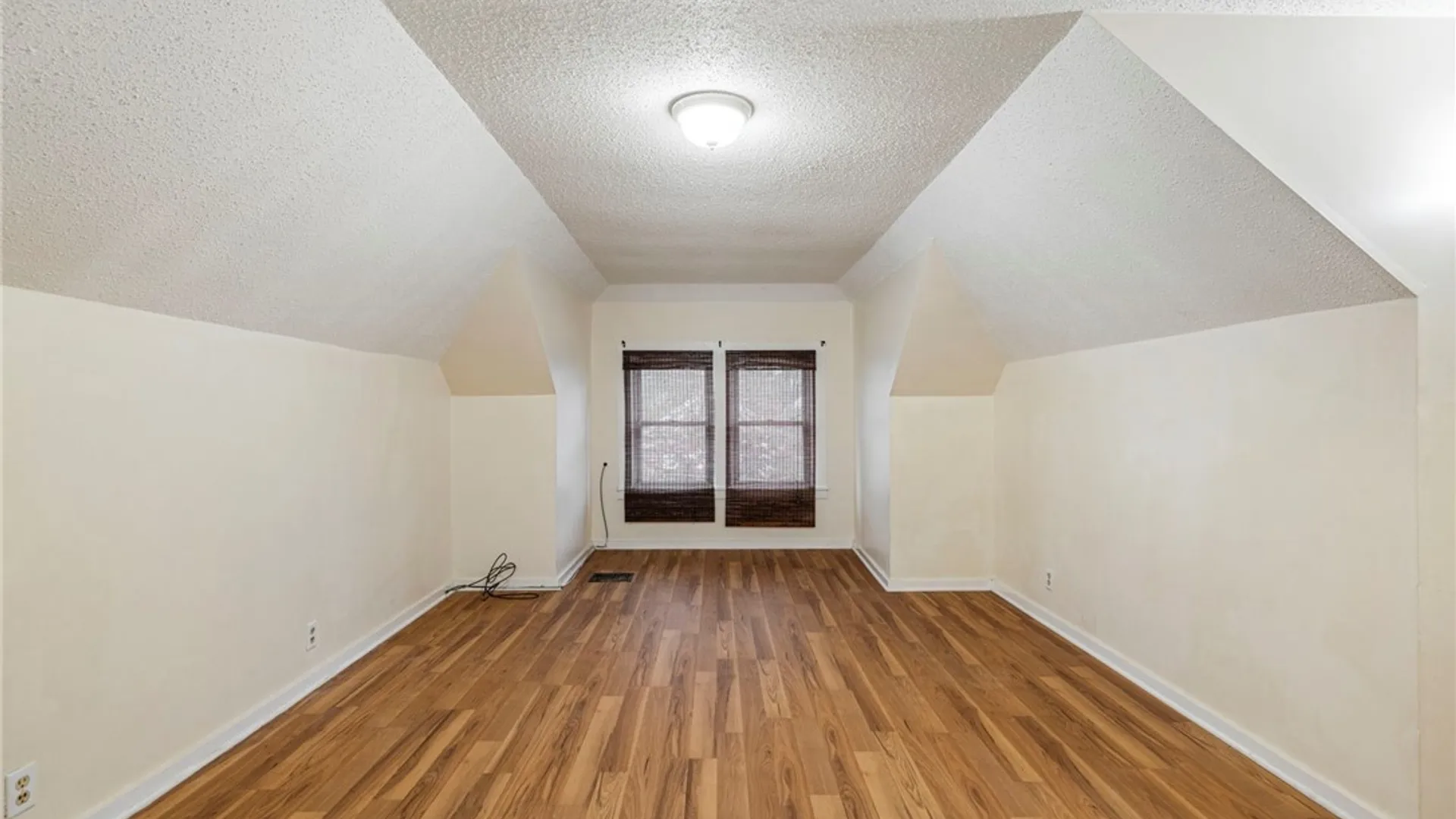 Property at 39 Alma Avenue, Buffalo, NY 14215 19