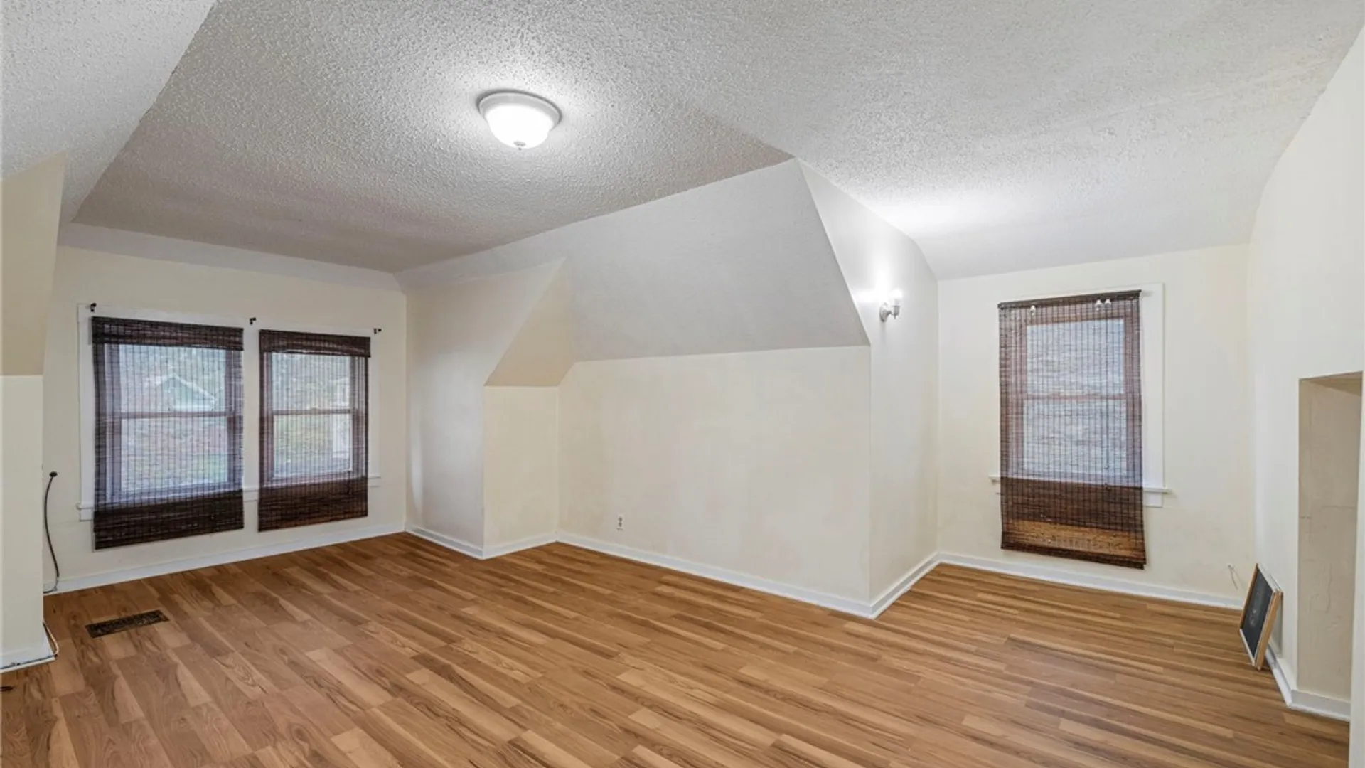 Property at 39 Alma Avenue, Buffalo, NY 14215 21