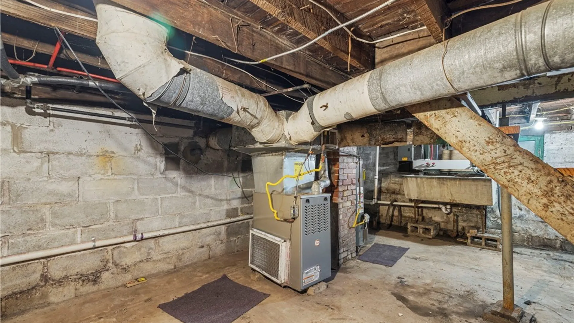 Property at 39 Alma Avenue, Buffalo, NY 14215 23