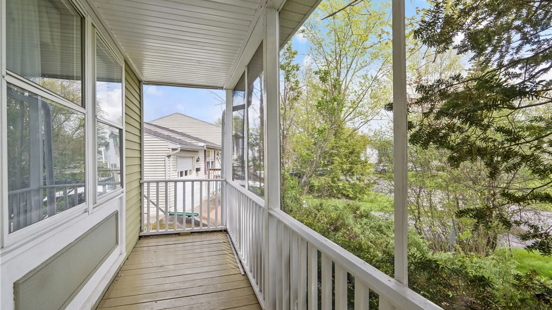 Property at 4985 Woodmark Drive, Clay, NY 13088 3