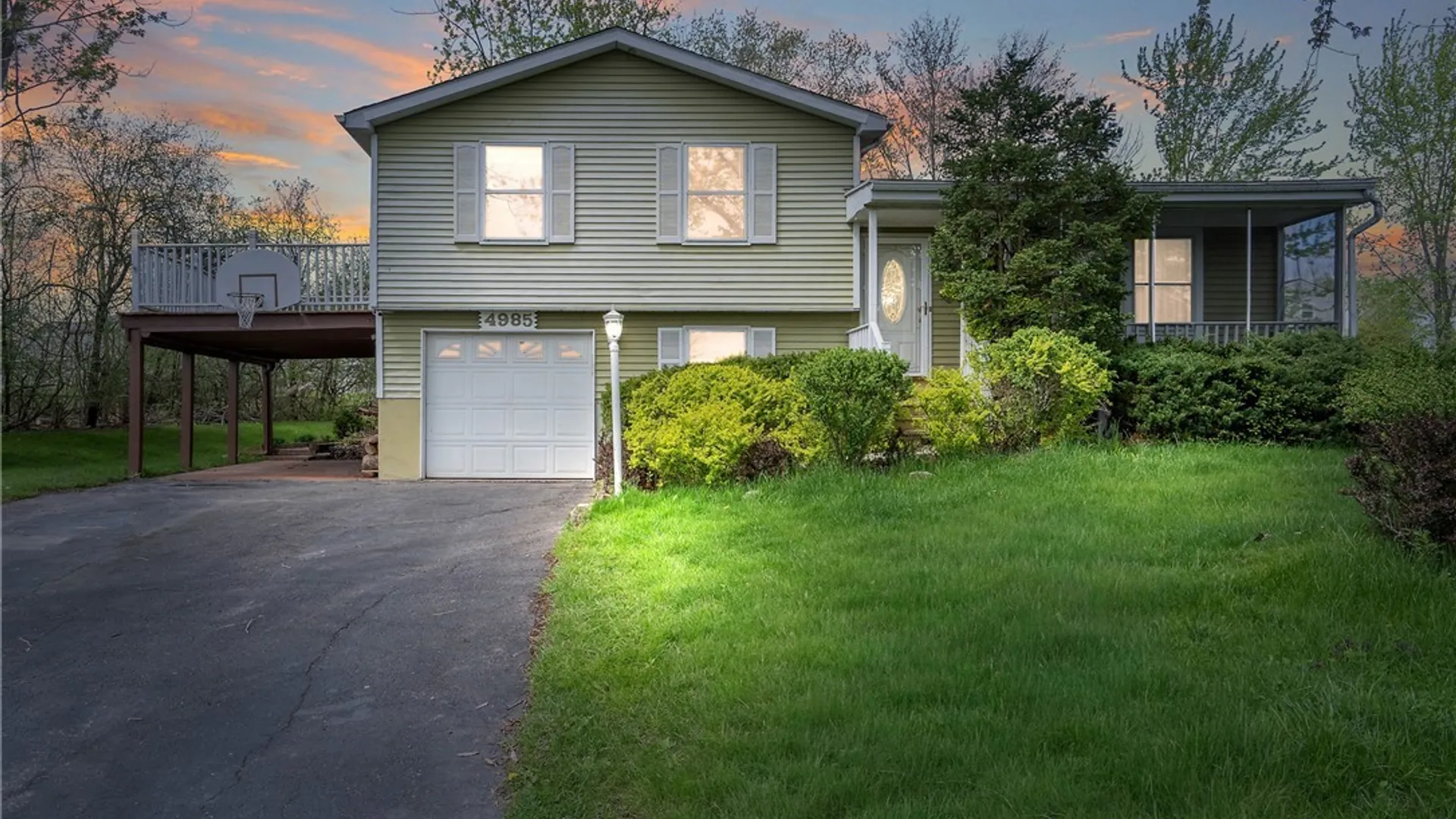 Property at 4985 Woodmark Drive, Clay, NY 13088 40