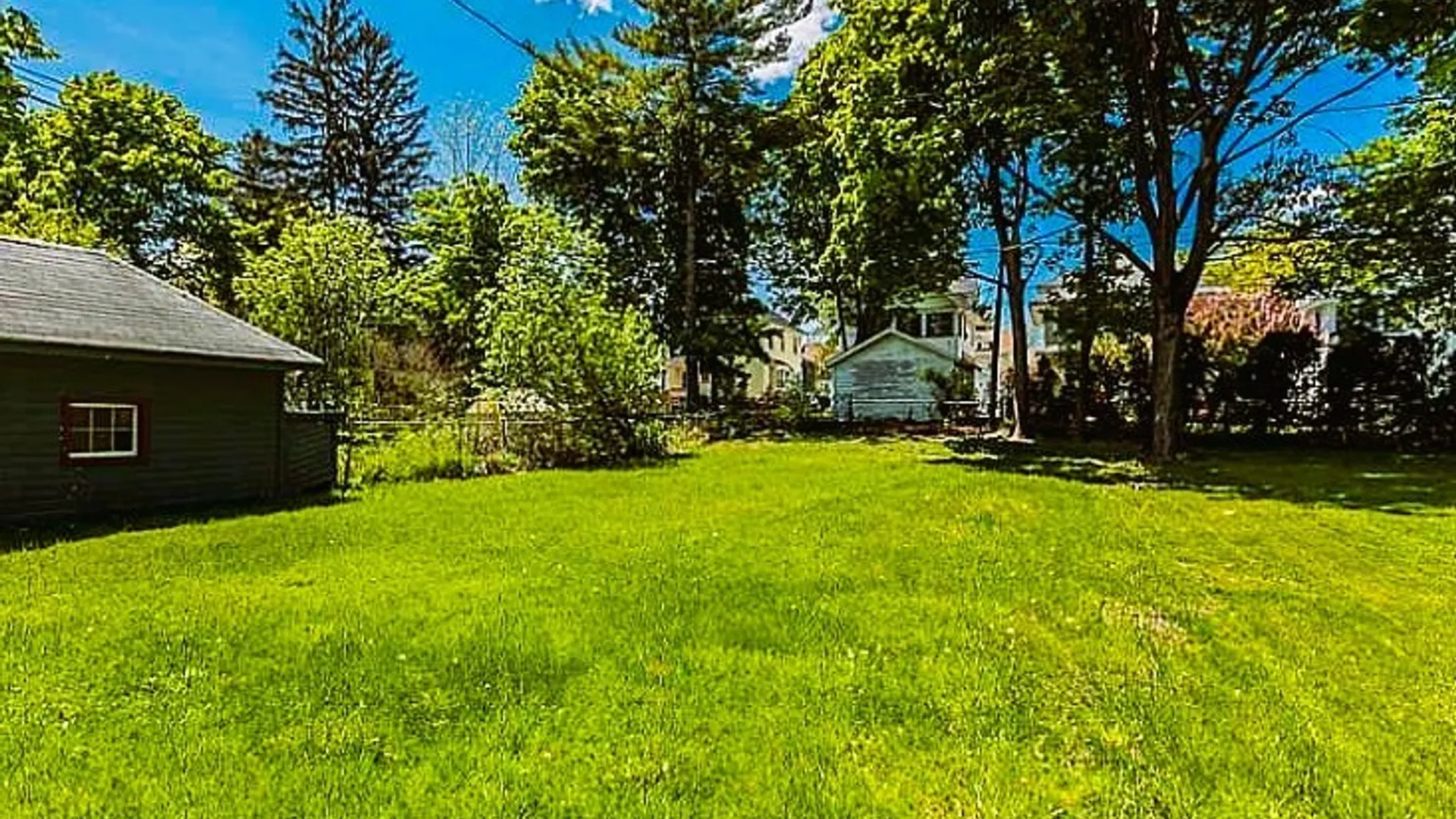 Property at 735-737 Woodbine Avenue, Rochester, NY 14619 4