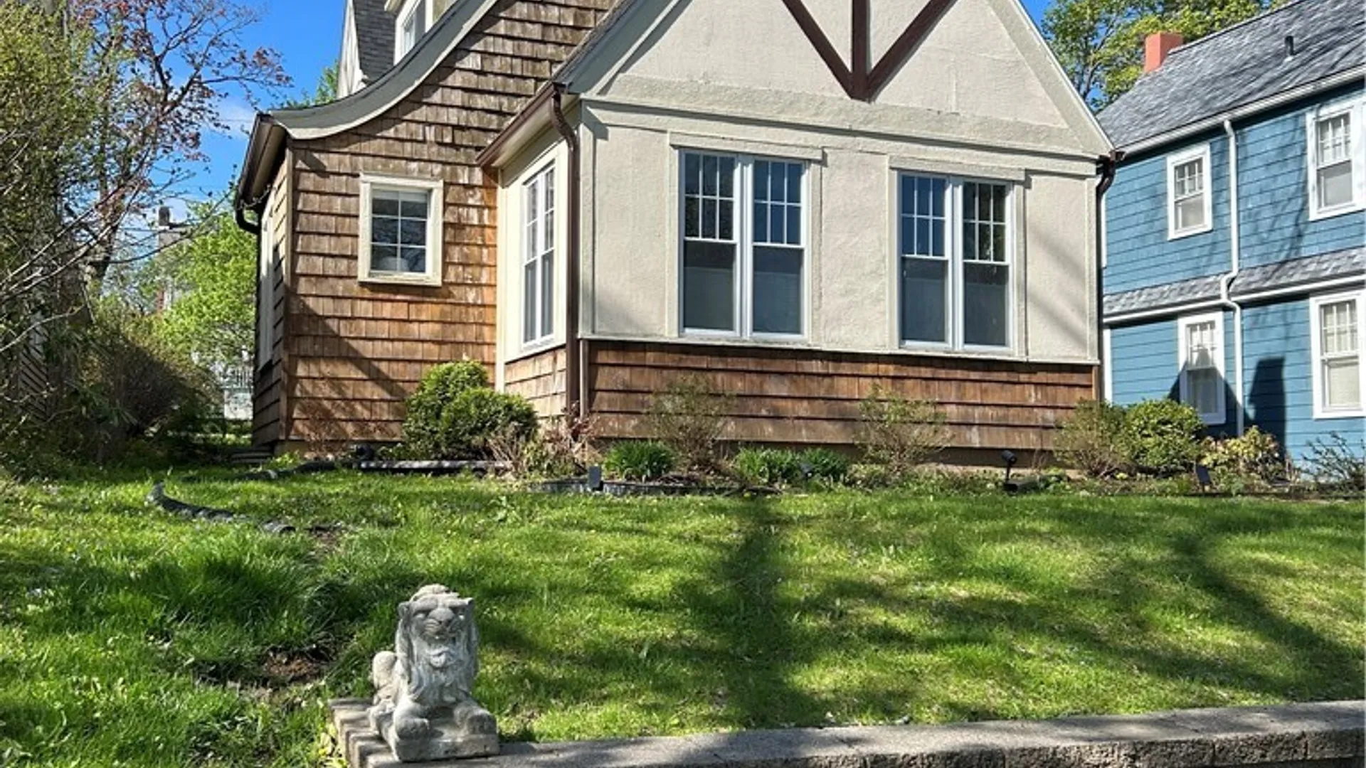 Property at 76 Ballantyne Brae, Utica, NY 13501 2