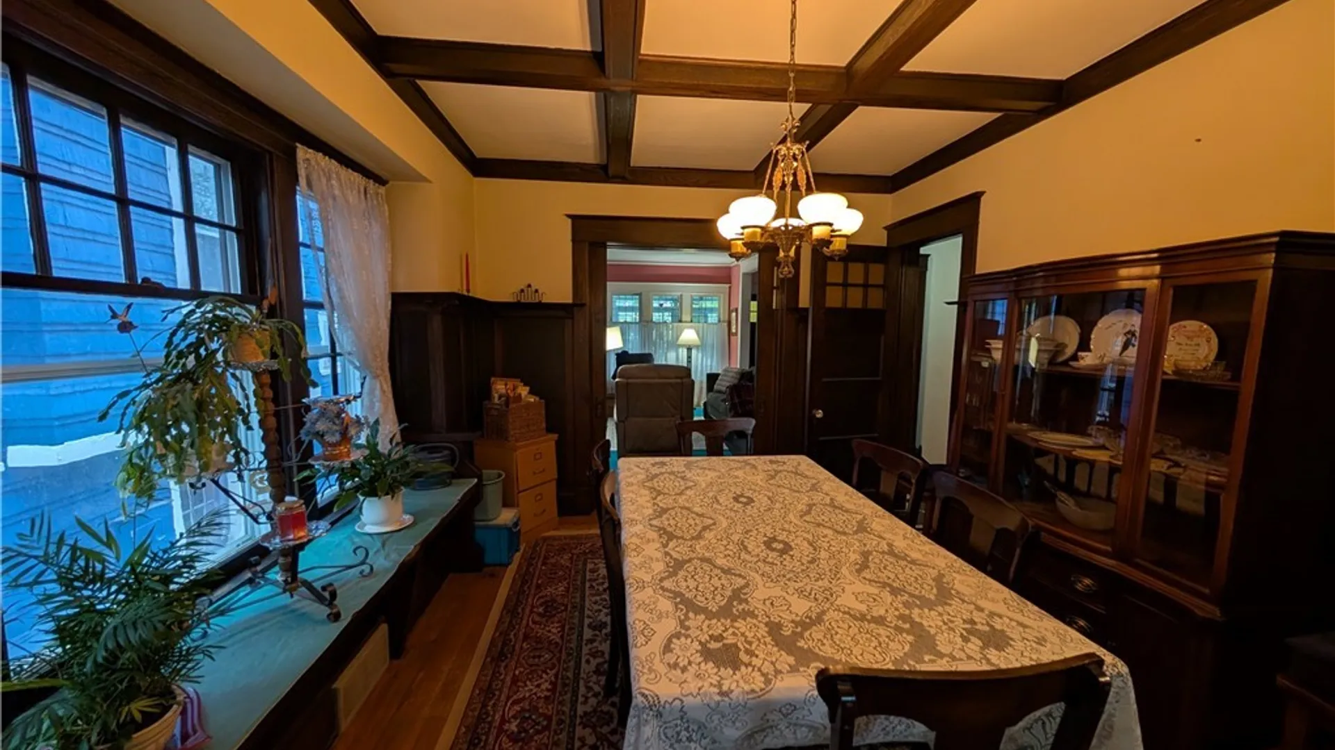 Property at 84 Oakwood Place, Buffalo, NY 14214 17