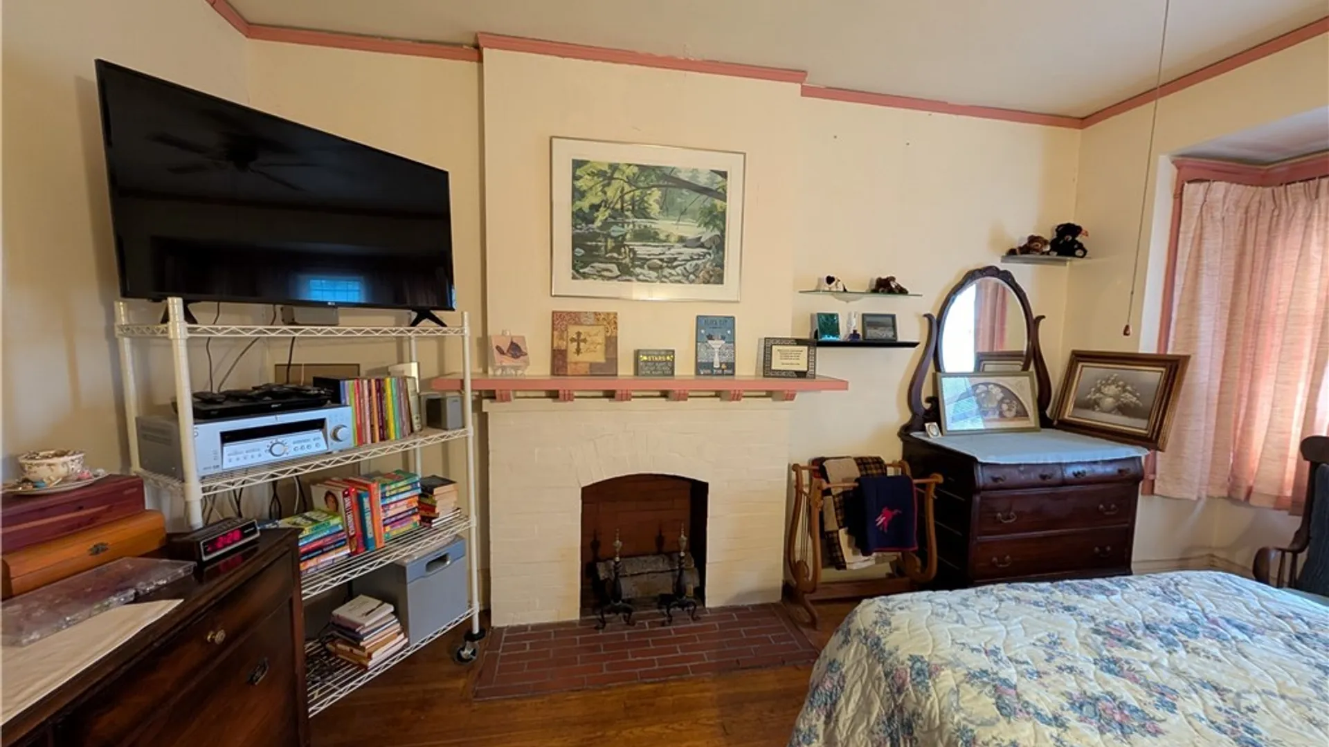 Property at 84 Oakwood Place, Buffalo, NY 14214 31