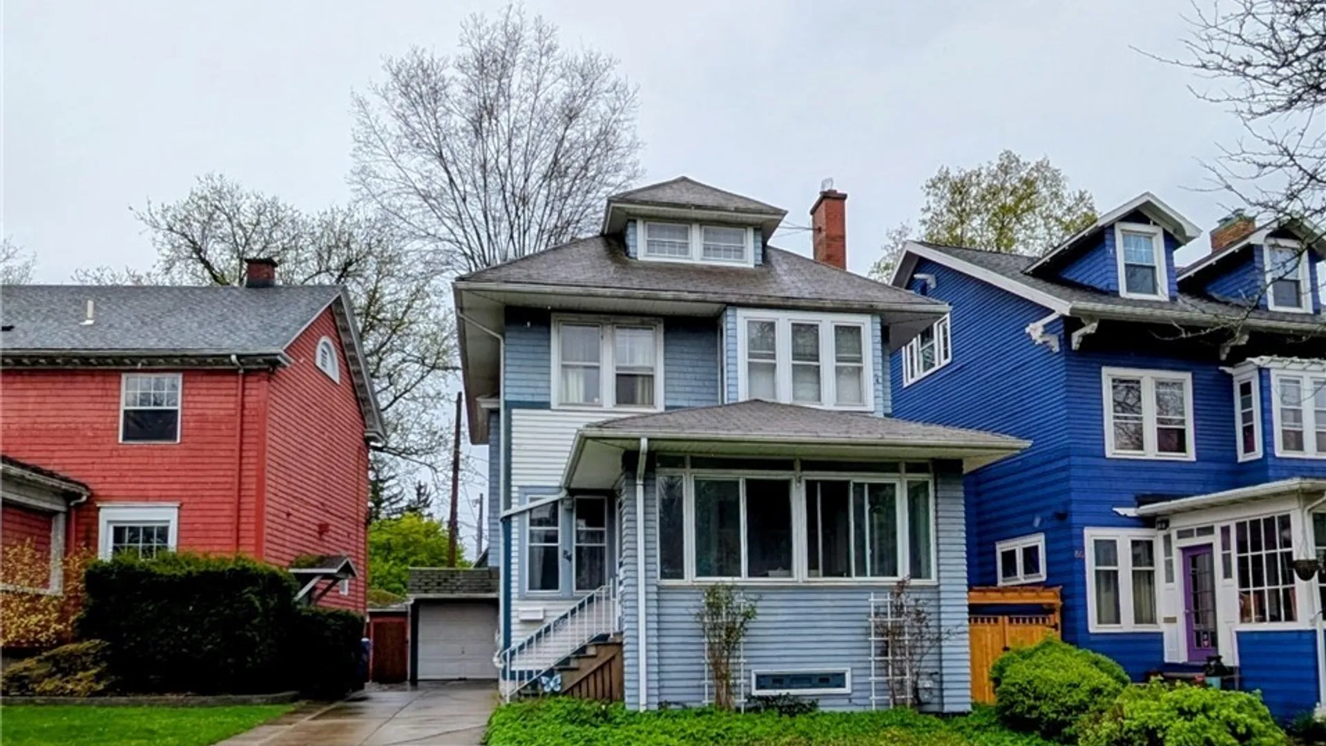 Property at 84 Oakwood Place, Buffalo, NY 14214 4