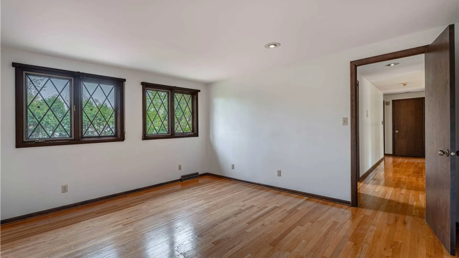 Property at 121 Deer Run, Amherst, NY 14221 34